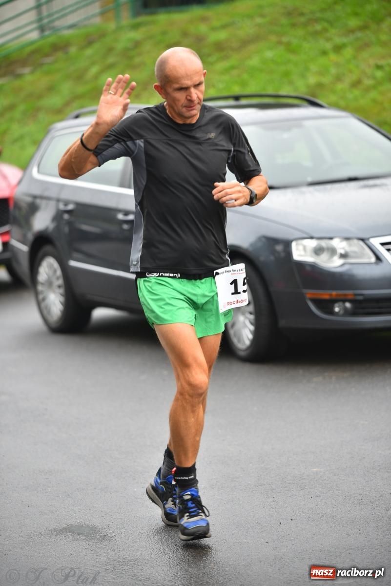 Zdjęcie w galerii na portalu naszraciborz.pl: Ruszyła 5. edycja Fun z EasyRun 24 Nonstop w Raciborzu wiadomości z regionu