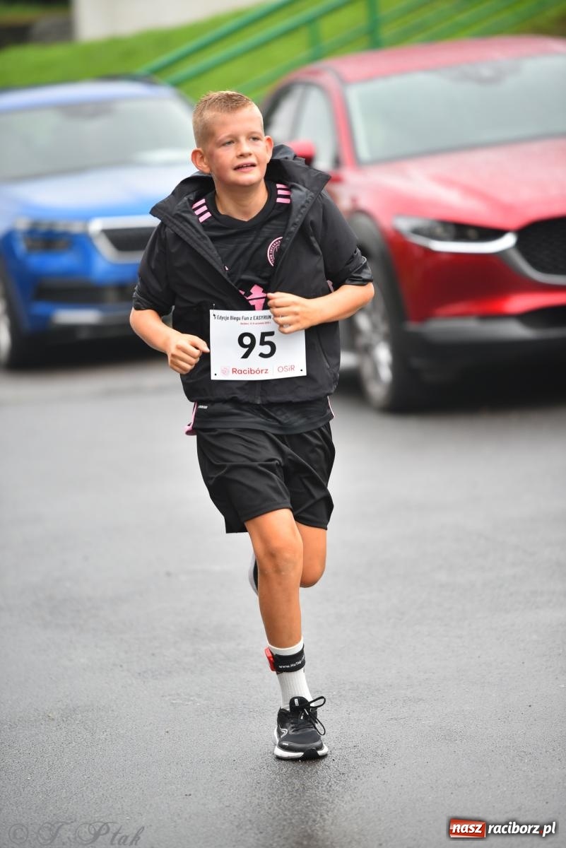 Zdjęcie w galerii na portalu naszraciborz.pl: Ruszyła 5. edycja Fun z EasyRun 24 Nonstop w Raciborzu wiadomości z regionu