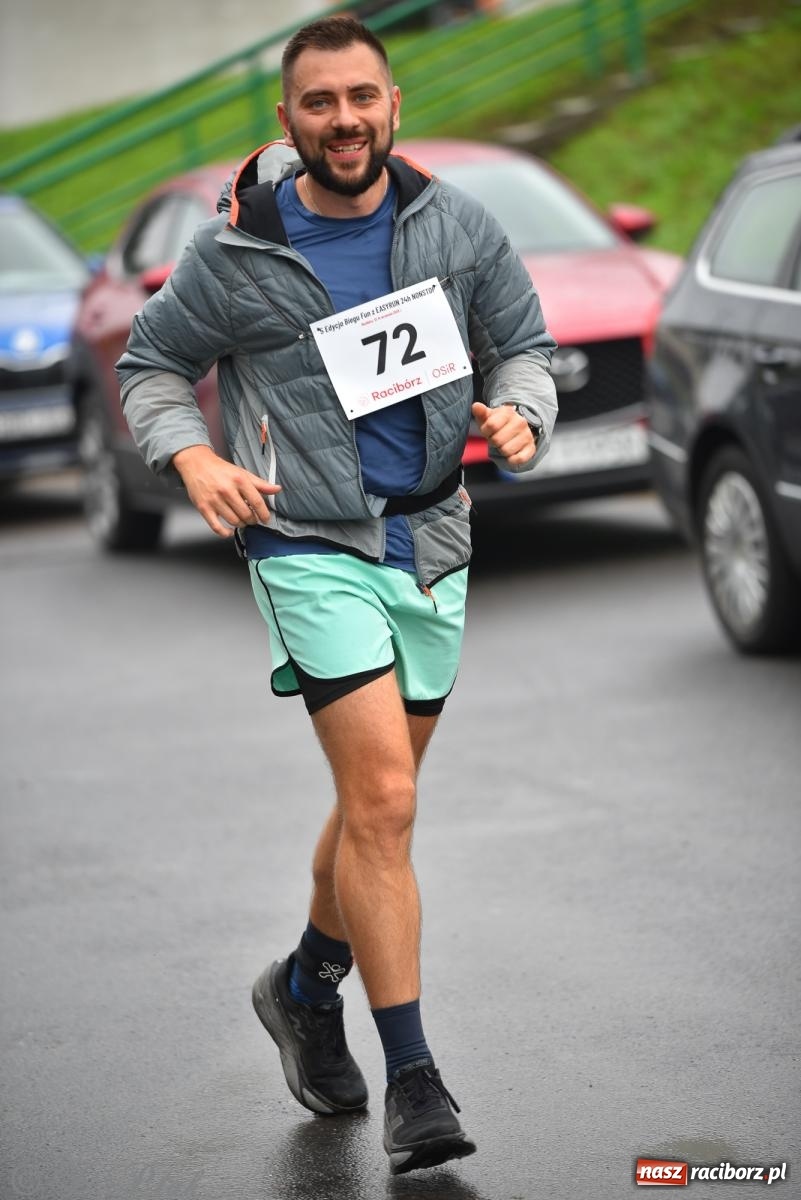 Zdjęcie w galerii na portalu naszraciborz.pl: Ruszyła 5. edycja Fun z EasyRun 24 Nonstop w Raciborzu wiadomości z regionu