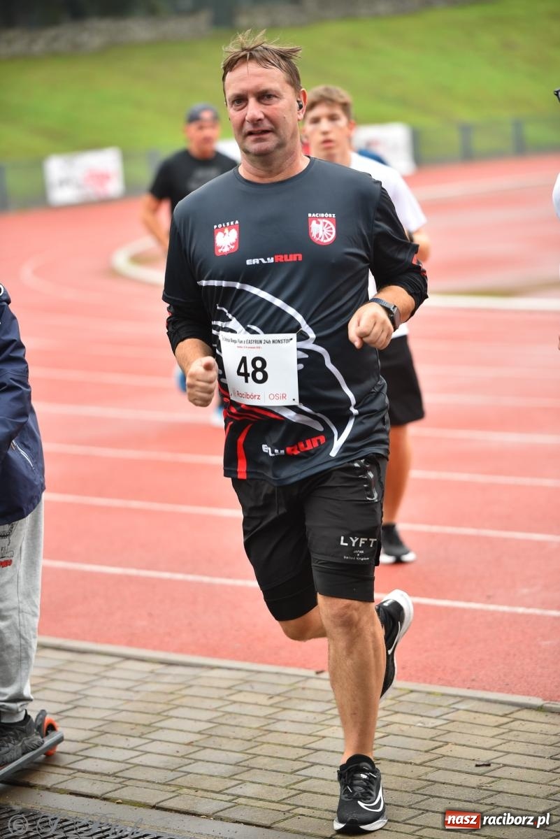 Zdjęcie w galerii na portalu naszraciborz.pl: Ruszyła 5. edycja Fun z EasyRun 24 Nonstop w Raciborzu wiadomości z regionu