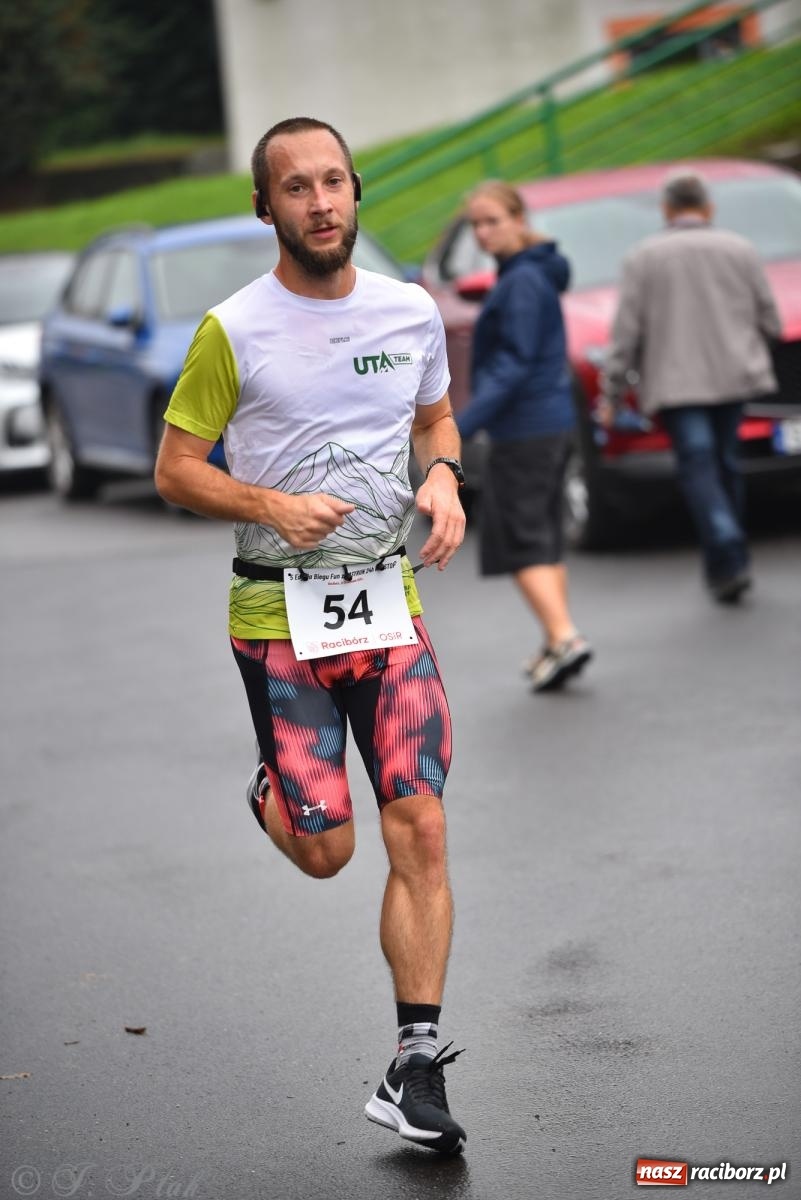 Zdjęcie w galerii na portalu naszraciborz.pl: Ruszyła 5. edycja Fun z EasyRun 24 Nonstop w Raciborzu wiadomości z regionu