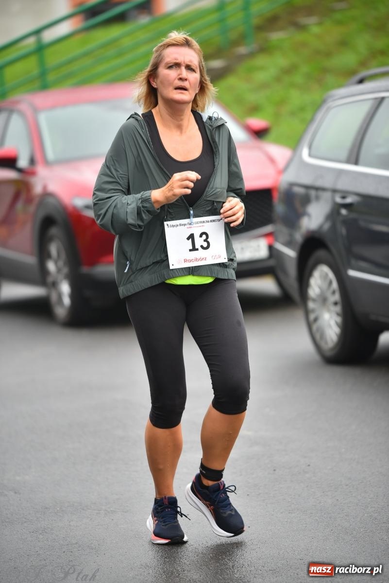 Zdjęcie w galerii na portalu naszraciborz.pl: Ruszyła 5. edycja Fun z EasyRun 24 Nonstop w Raciborzu wiadomości z regionu