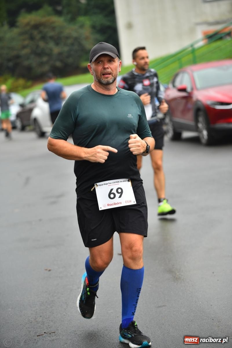 Zdjęcie w galerii na portalu naszraciborz.pl: Ruszyła 5. edycja Fun z EasyRun 24 Nonstop w Raciborzu wiadomości z regionu