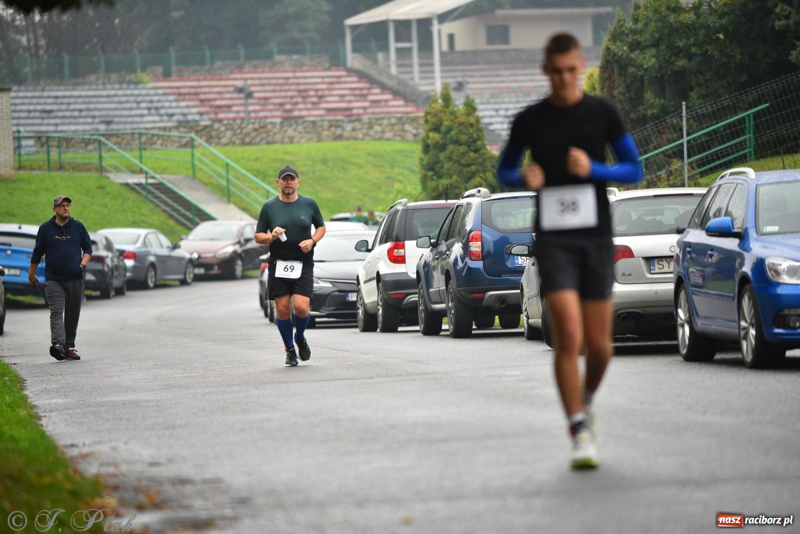Zdjęcie w galerii na portalu naszraciborz.pl: Ruszyła 5. edycja Fun z EasyRun 24 Nonstop w Raciborzu wiadomości z regionu