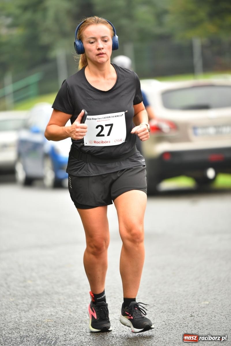 Zdjęcie w galerii na portalu naszraciborz.pl: Ruszyła 5. edycja Fun z EasyRun 24 Nonstop w Raciborzu wiadomości z regionu