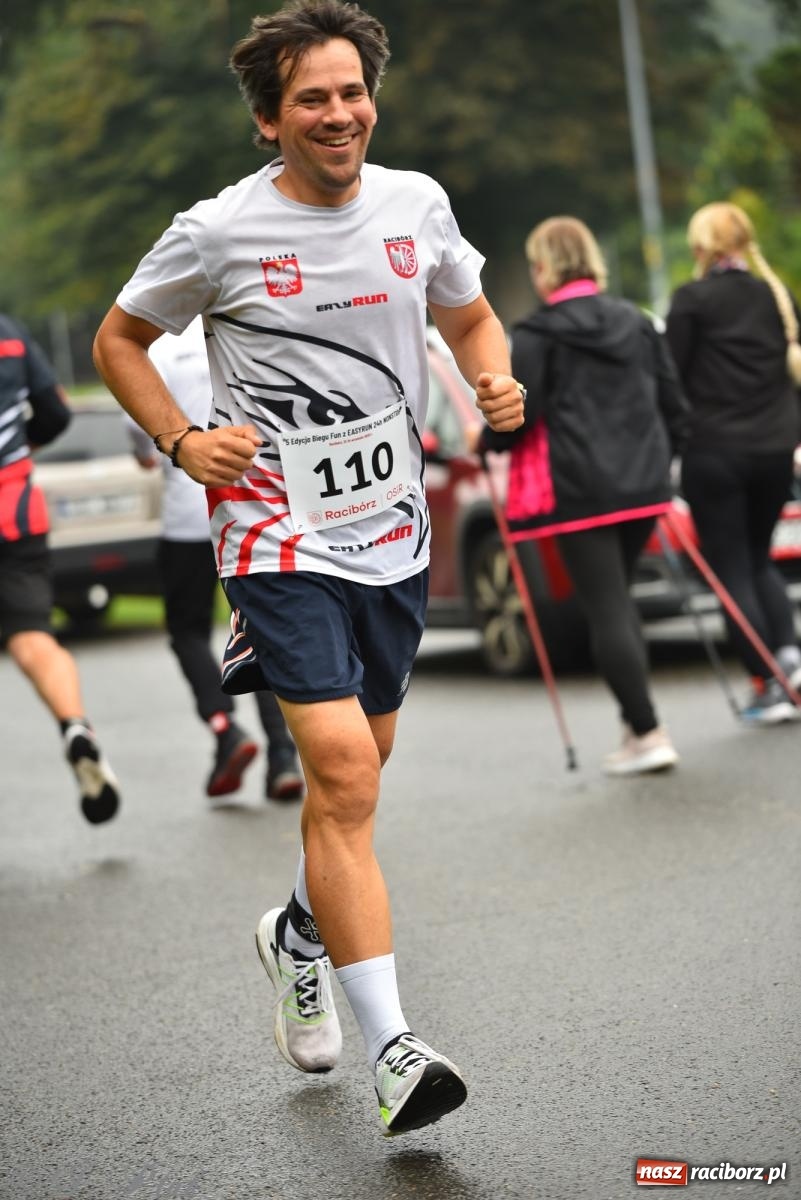 Zdjęcie w galerii na portalu naszraciborz.pl: Ruszyła 5. edycja Fun z EasyRun 24 Nonstop w Raciborzu wiadomości z regionu