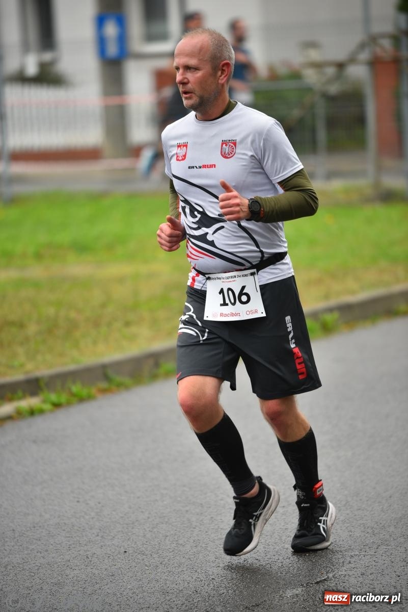 Zdjęcie w galerii na portalu naszraciborz.pl: Ruszyła 5. edycja Fun z EasyRun 24 Nonstop w Raciborzu wiadomości z regionu