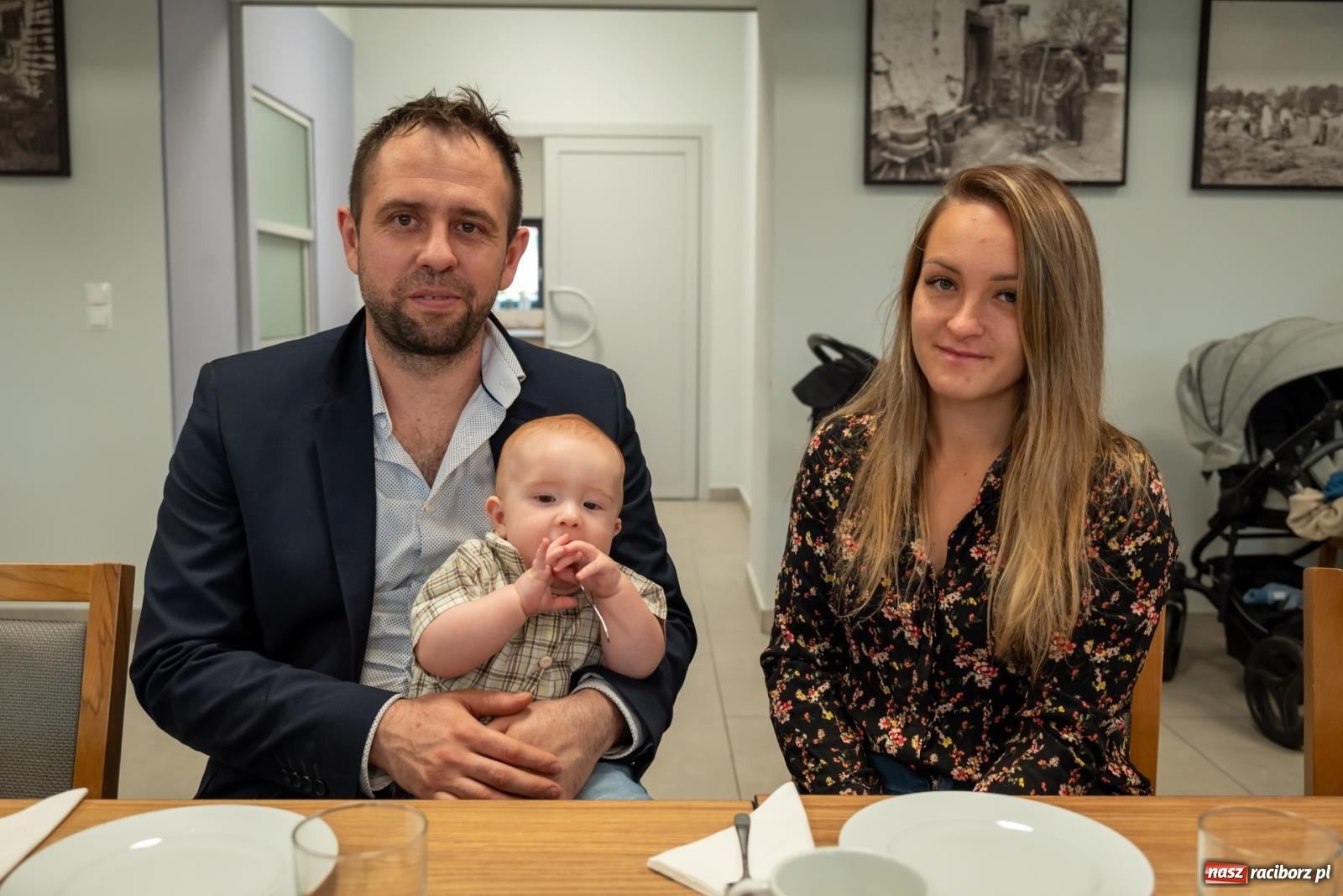 Zdjęcie w galerii na portalu naszraciborz.pl: W Tworkowie przywitano najmłodszych mieszkańców gminy Krzyżanowice wiadomości z regionu