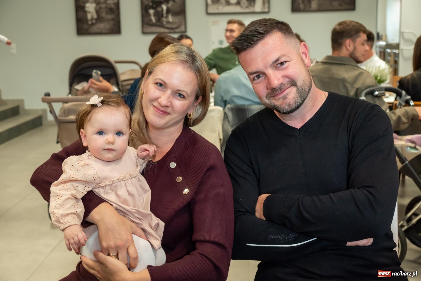 Zdjęcie w galerii na portalu naszraciborz.pl: W Tworkowie przywitano najmłodszych mieszkańców gminy Krzyżanowice wiadomości z regionu