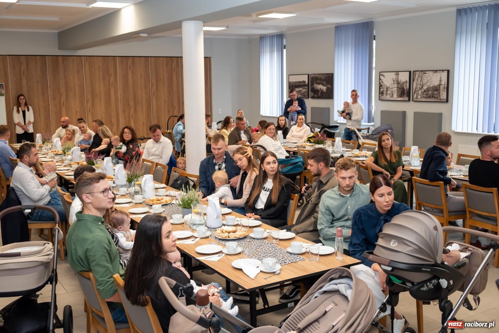 Zdjęcie w galerii na portalu naszraciborz.pl: W Tworkowie przywitano najmłodszych mieszkańców gminy Krzyżanowice wiadomości z regionu