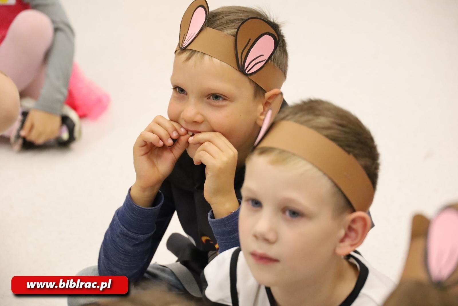 Zdjęcie w galerii na portalu naszraciborz.pl: Urodziny Kubusia Puchatka w raciborskiej bibliotece wiadomości z regionu