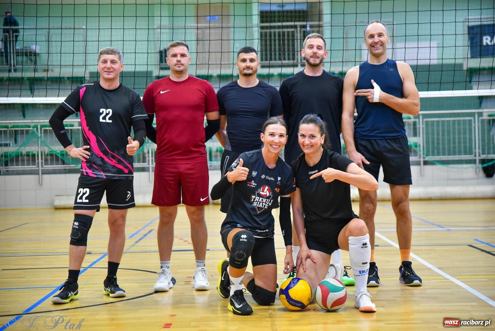 Zdjęcie w galerii na portalu naszraciborz.pl: Siatkarski Turniej Charytatywny w Raciborzu – sport i serca dla Sebastiana wiadomości z regionu