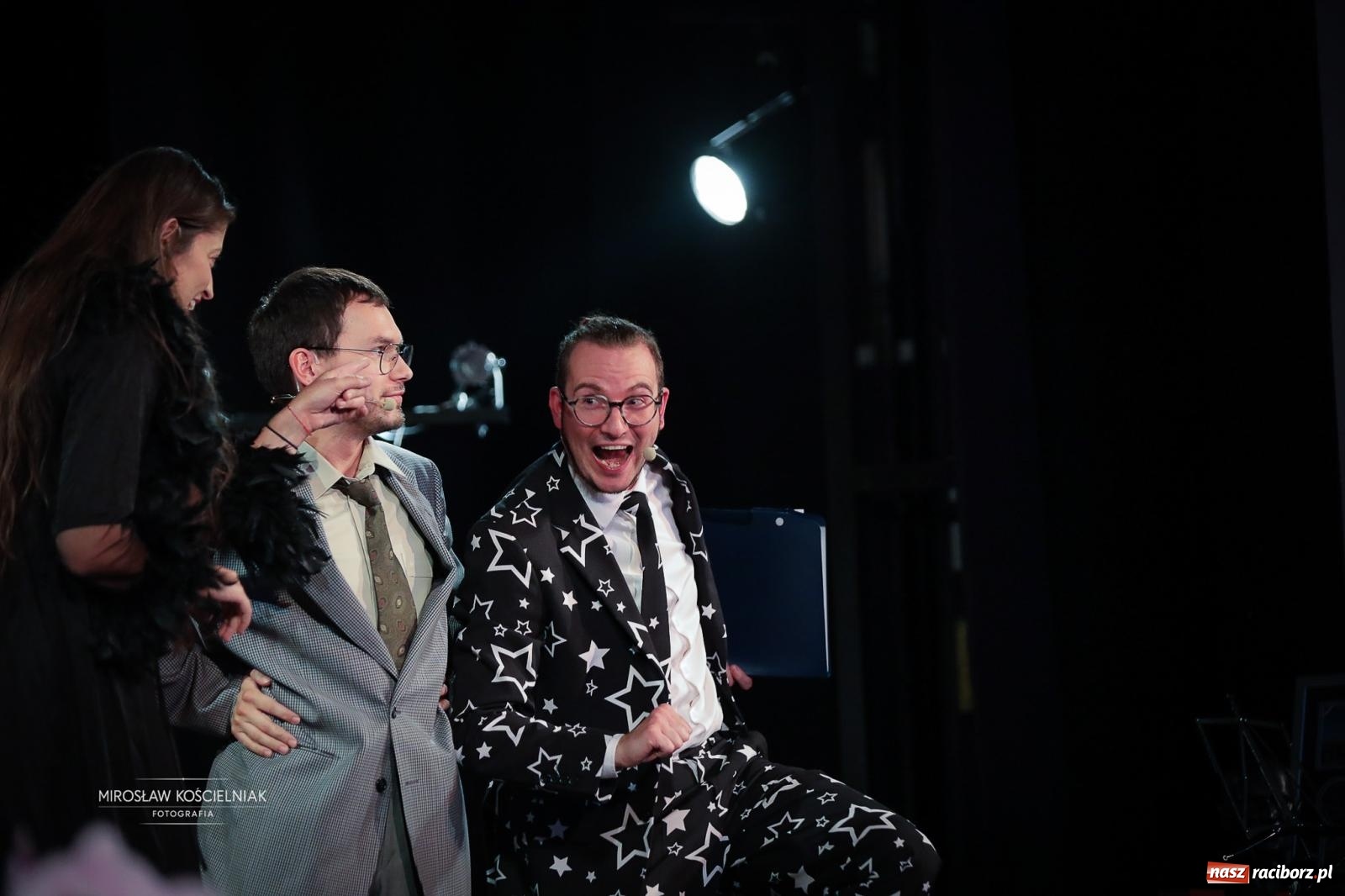 Zdjęcie w galerii na portalu naszraciborz.pl: Benefis Elżbiety i Andrzeja Biskupów w Raciborzu – muzyka, teatr i wspomnienia [FOTO] wiadomości z regionu