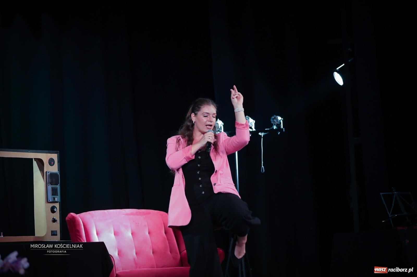 Zdjęcie w galerii na portalu naszraciborz.pl: Benefis Elżbiety i Andrzeja Biskupów w Raciborzu – muzyka, teatr i wspomnienia [FOTO] wiadomości z regionu