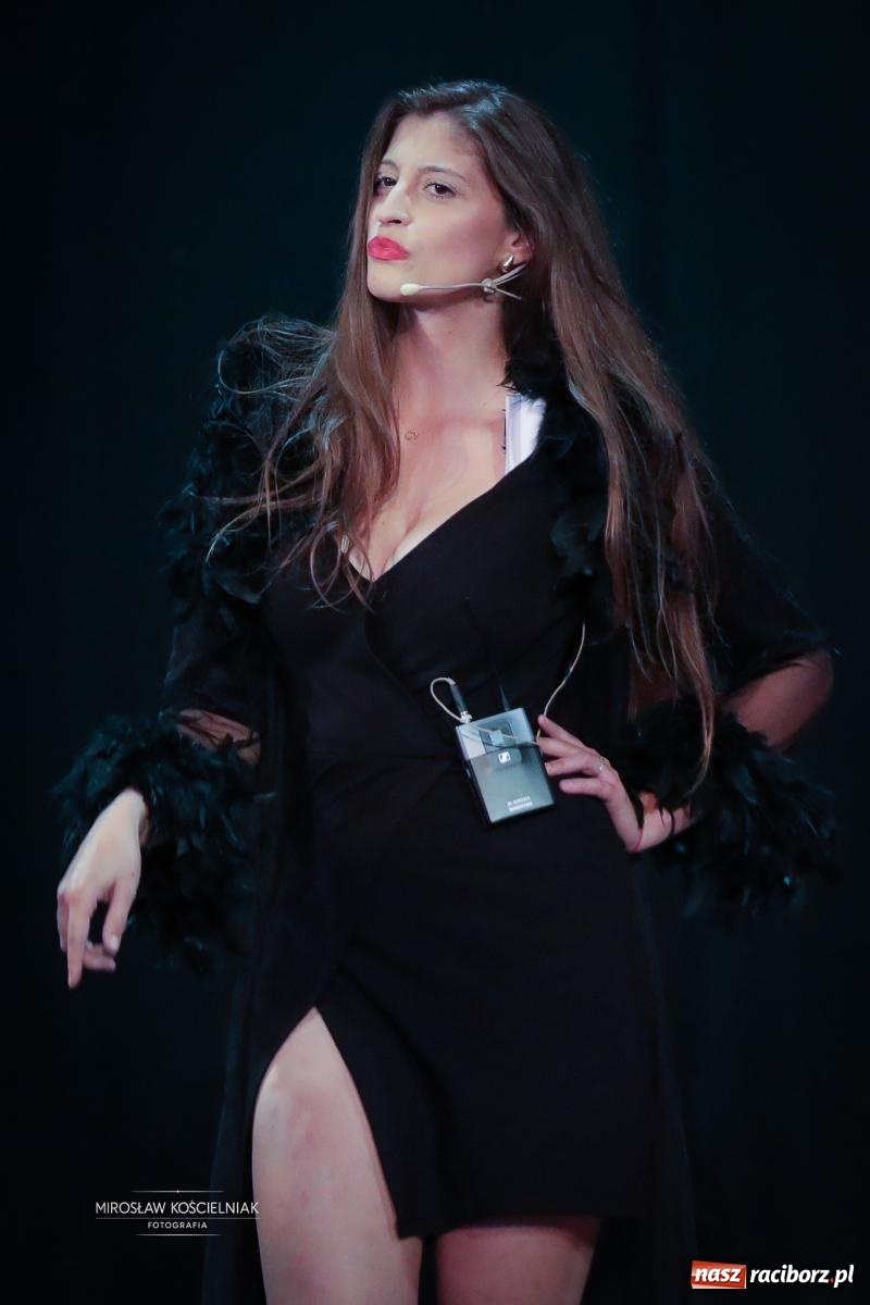 Zdjęcie w galerii na portalu naszraciborz.pl: Benefis Elżbiety i Andrzeja Biskupów w Raciborzu – muzyka, teatr i wspomnienia [FOTO] wiadomości z regionu