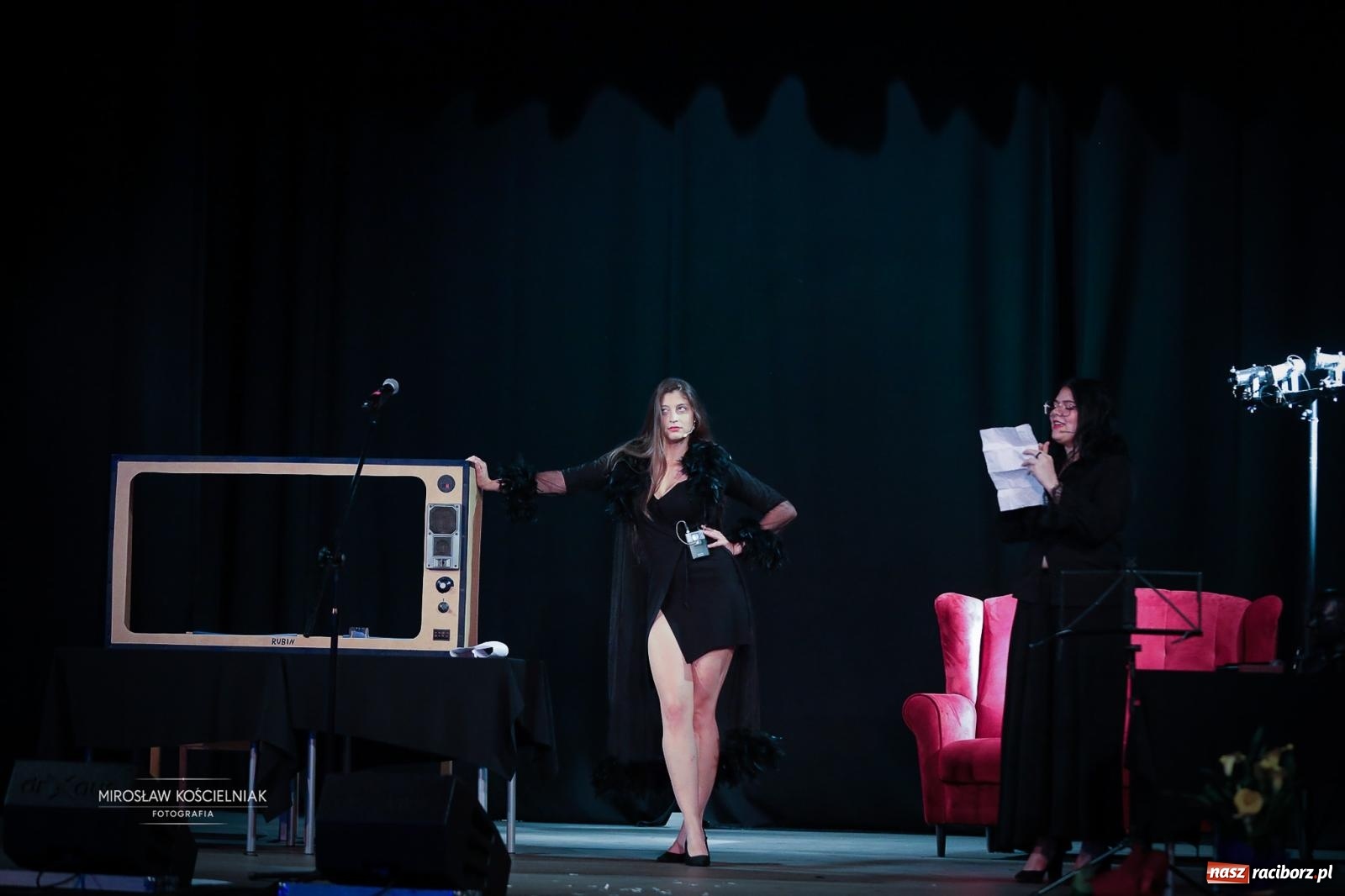 Zdjęcie w galerii na portalu naszraciborz.pl: Benefis Elżbiety i Andrzeja Biskupów w Raciborzu – muzyka, teatr i wspomnienia [FOTO] wiadomości z regionu