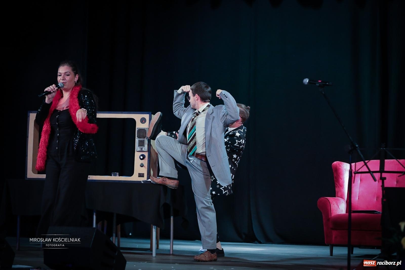 Zdjęcie w galerii na portalu naszraciborz.pl: Benefis Elżbiety i Andrzeja Biskupów w Raciborzu – muzyka, teatr i wspomnienia [FOTO] wiadomości z regionu