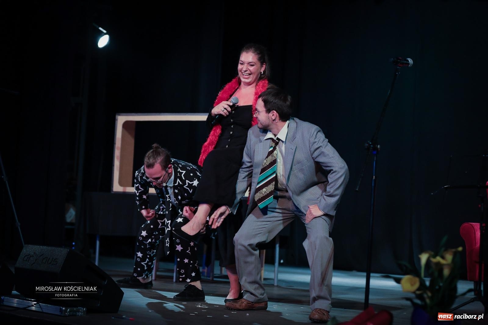 Zdjęcie w galerii na portalu naszraciborz.pl: Benefis Elżbiety i Andrzeja Biskupów w Raciborzu – muzyka, teatr i wspomnienia [FOTO] wiadomości z regionu