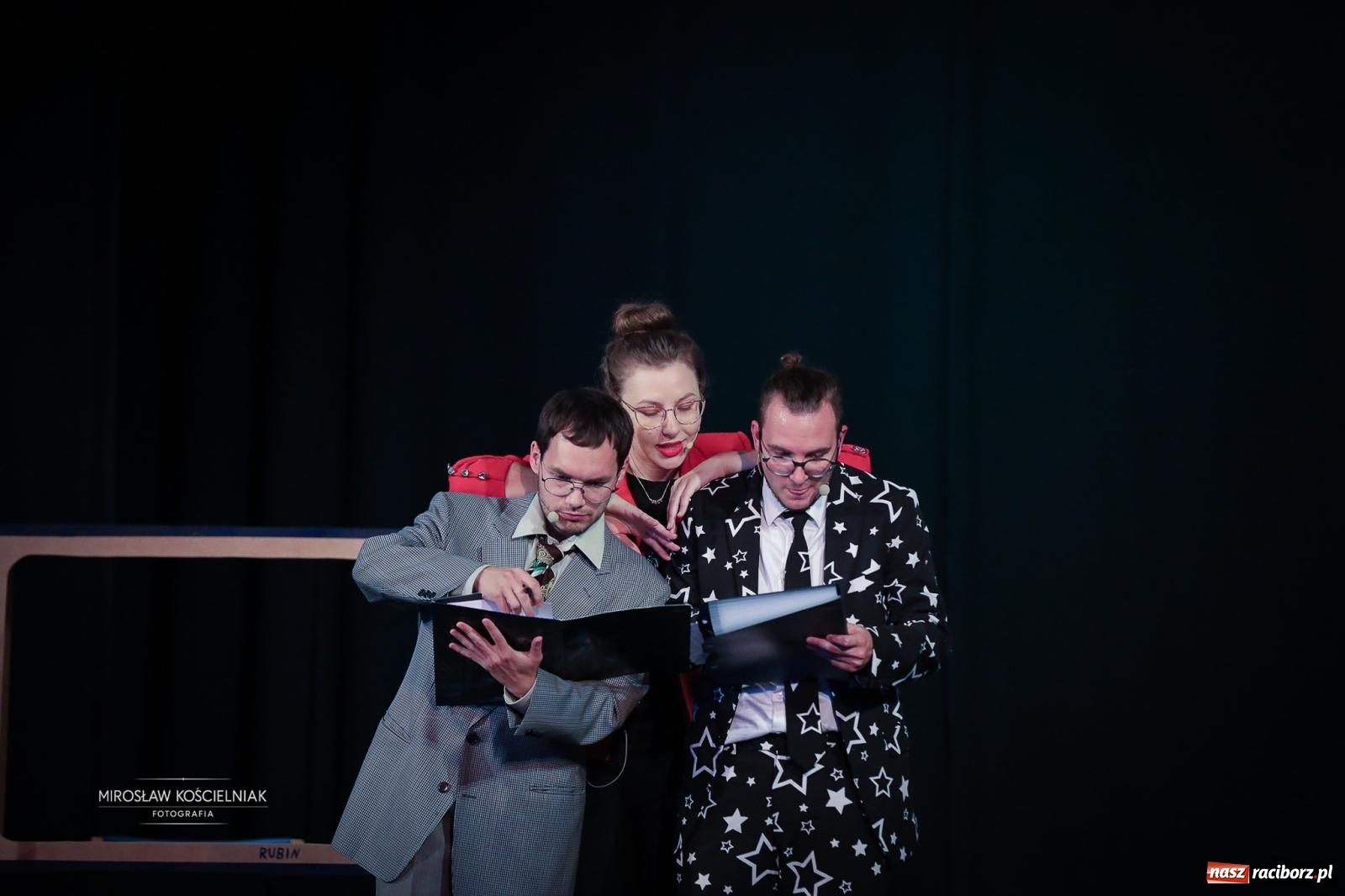 Zdjęcie w galerii na portalu naszraciborz.pl: Benefis Elżbiety i Andrzeja Biskupów w Raciborzu – muzyka, teatr i wspomnienia [FOTO] wiadomości z regionu