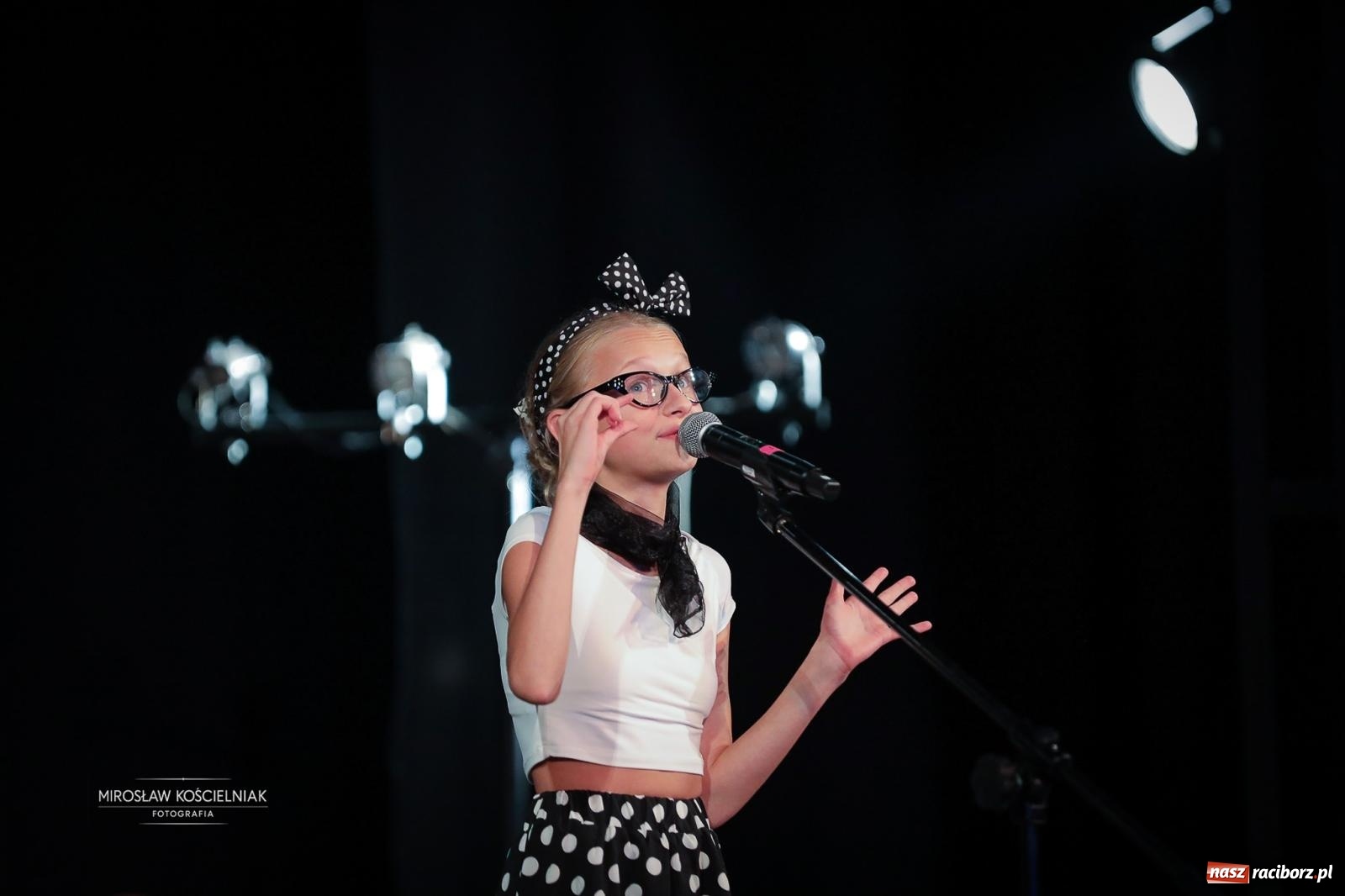 Zdjęcie w galerii na portalu naszraciborz.pl: Benefis Elżbiety i Andrzeja Biskupów w Raciborzu – muzyka, teatr i wspomnienia [FOTO] wiadomości z regionu