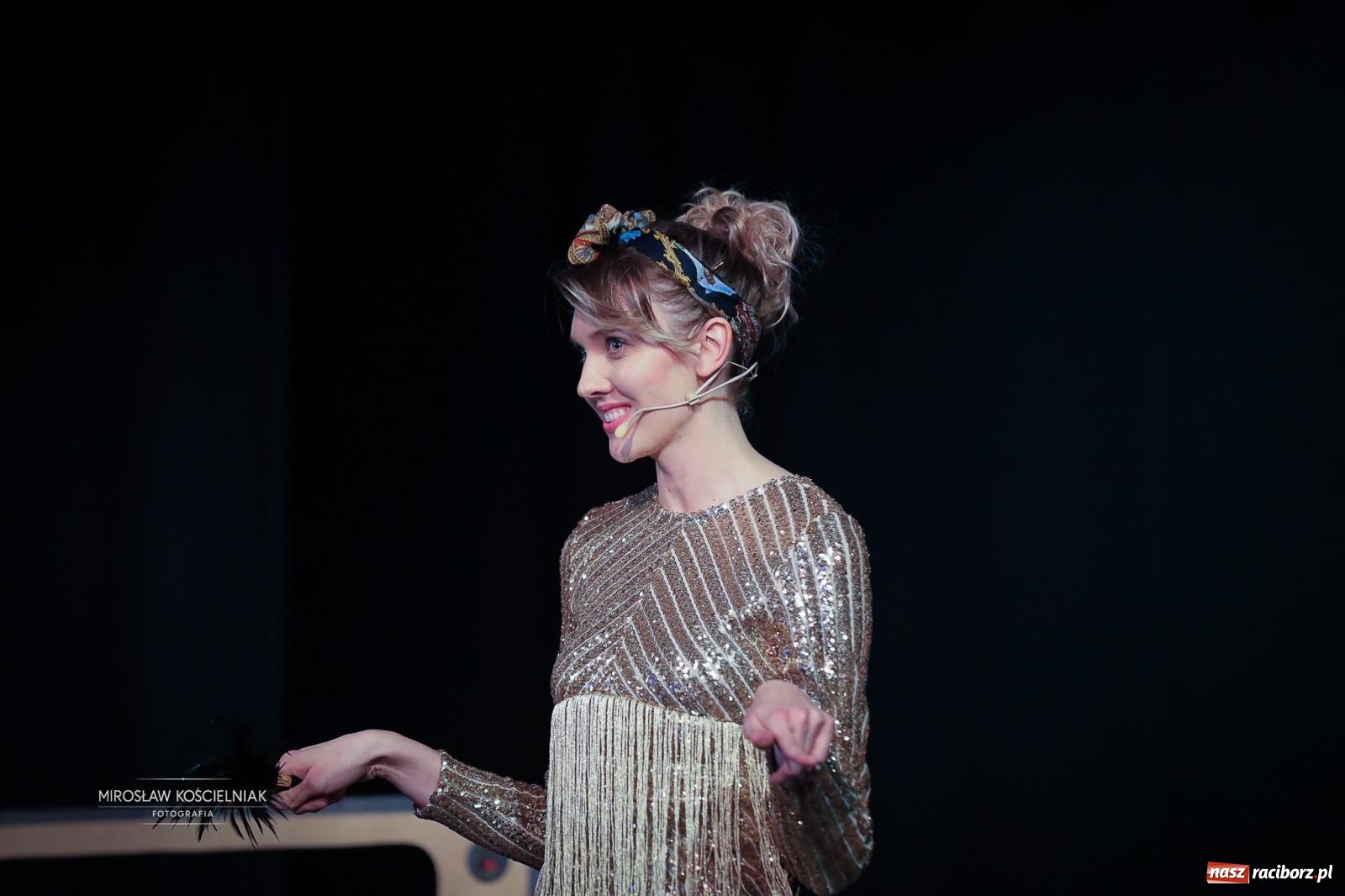 Zdjęcie w galerii na portalu naszraciborz.pl: Benefis Elżbiety i Andrzeja Biskupów w Raciborzu – muzyka, teatr i wspomnienia [FOTO] wiadomości z regionu