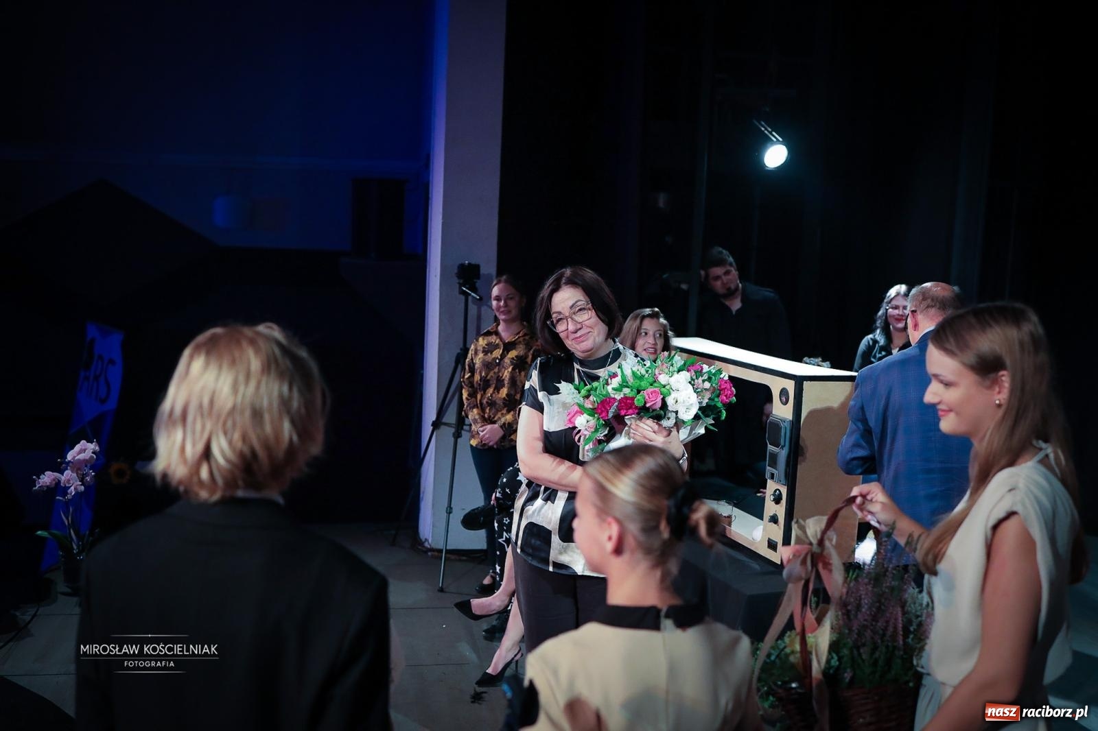 Zdjęcie w galerii na portalu naszraciborz.pl: Benefis Elżbiety i Andrzeja Biskupów w Raciborzu – muzyka, teatr i wspomnienia [FOTO] wiadomości z regionu