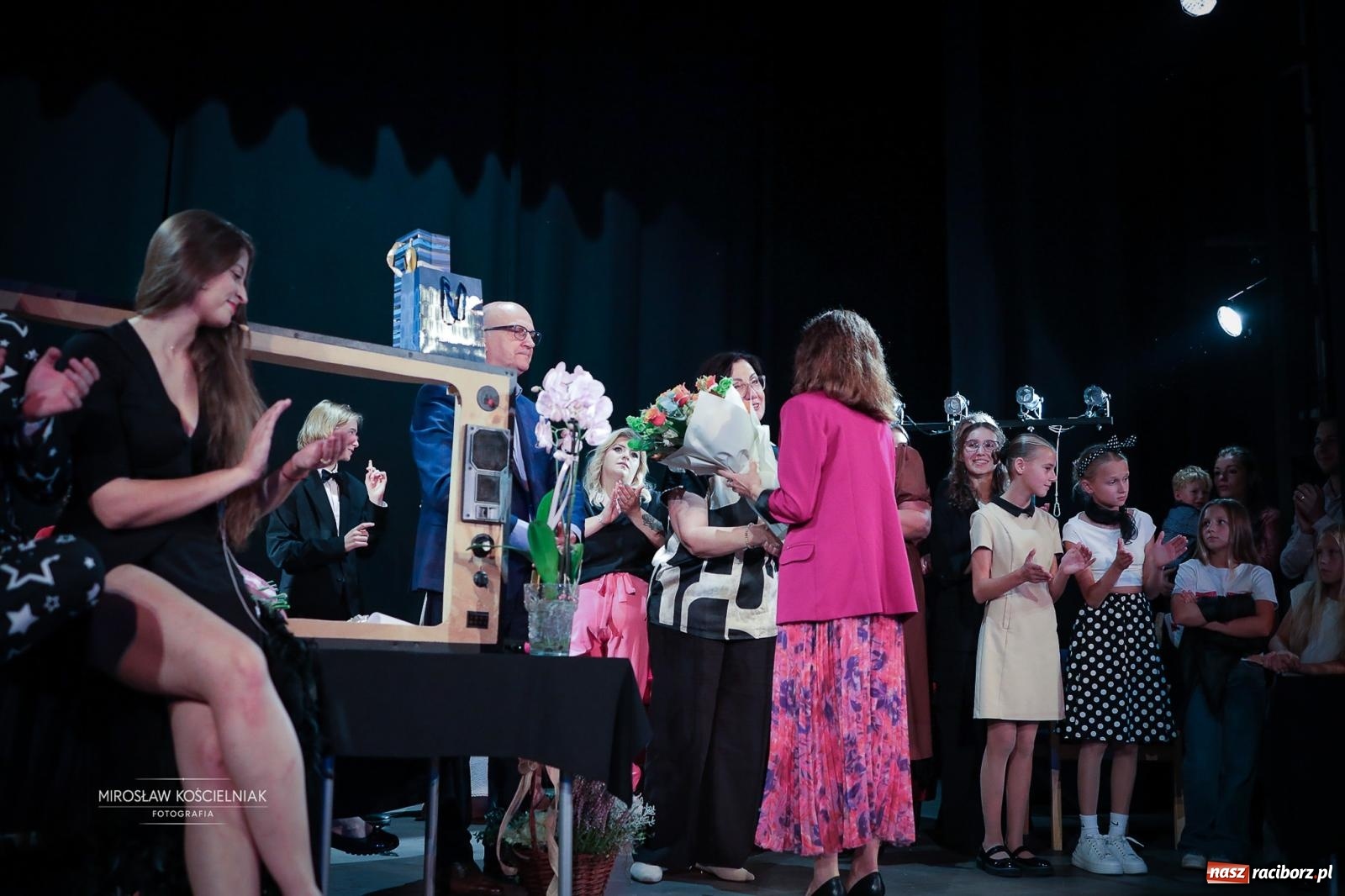 Zdjęcie w galerii na portalu naszraciborz.pl: Benefis Elżbiety i Andrzeja Biskupów w Raciborzu – muzyka, teatr i wspomnienia [FOTO] wiadomości z regionu