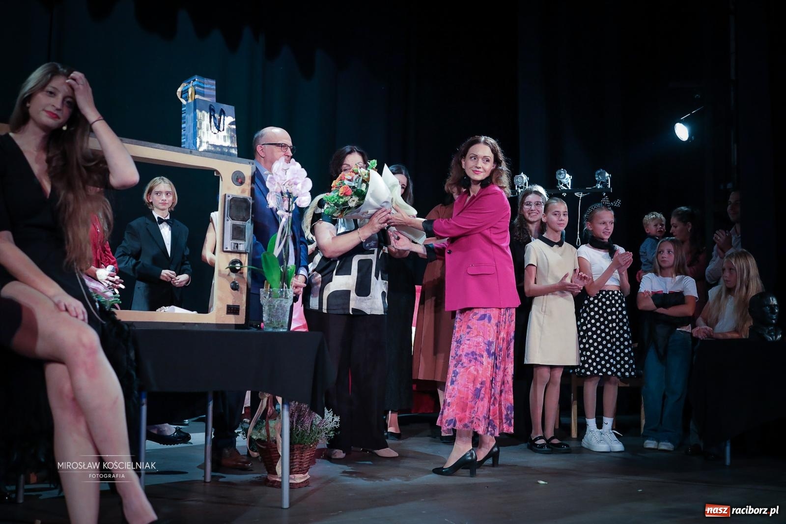 Zdjęcie w galerii na portalu naszraciborz.pl: Benefis Elżbiety i Andrzeja Biskupów w Raciborzu – muzyka, teatr i wspomnienia [FOTO] wiadomości z regionu