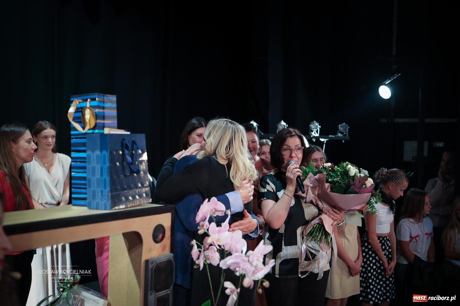 Zdjęcie w galerii na portalu naszraciborz.pl: Benefis Elżbiety i Andrzeja Biskupów w Raciborzu – muzyka, teatr i wspomnienia [FOTO] wiadomości z regionu