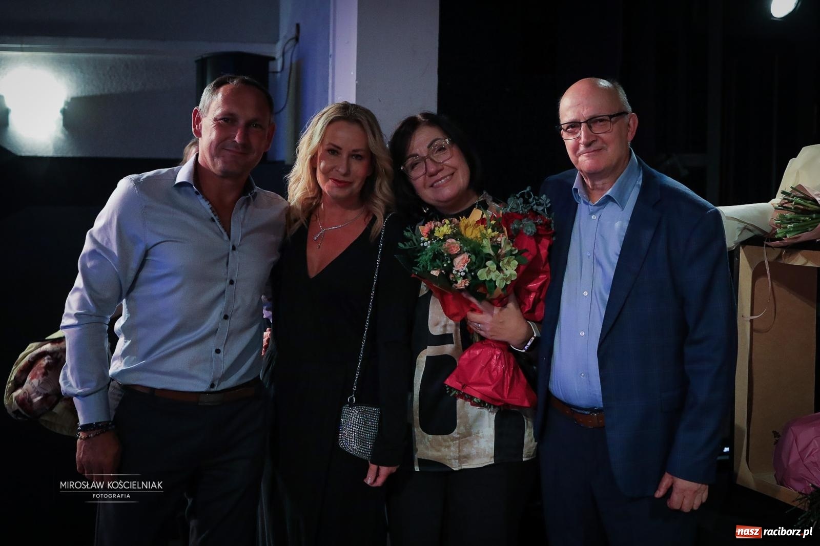 Zdjęcie w galerii na portalu naszraciborz.pl: Benefis Elżbiety i Andrzeja Biskupów w Raciborzu – muzyka, teatr i wspomnienia [FOTO] wiadomości z regionu