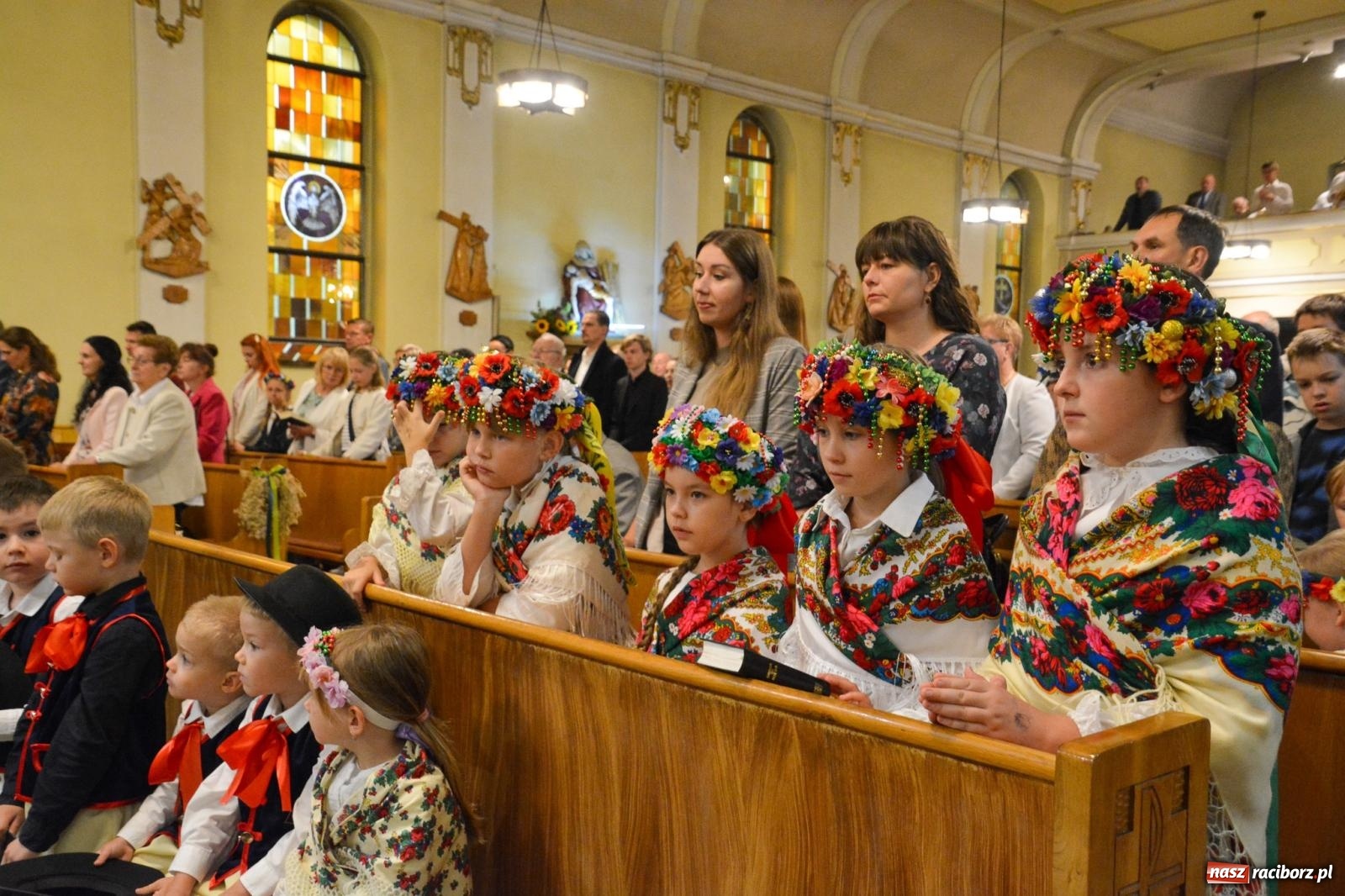 Zdjęcie w galerii na portalu naszraciborz.pl: Płonia świętuje dożynki i łączy pokolenia [FOTO i WIDEO] wiadomości z regionu