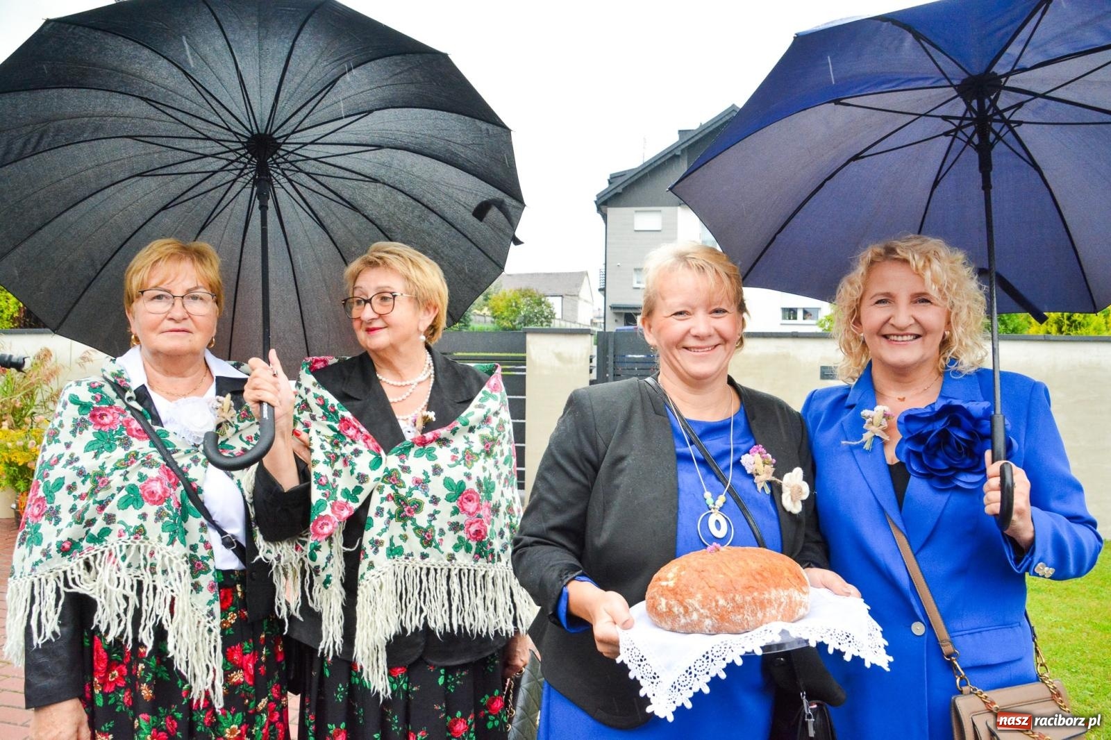 Zdjęcie w galerii na portalu naszraciborz.pl: Dożynki 2025. Tworków nie przestraszył się deszczu [FOTO i WIDEO] wiadomości z regionu