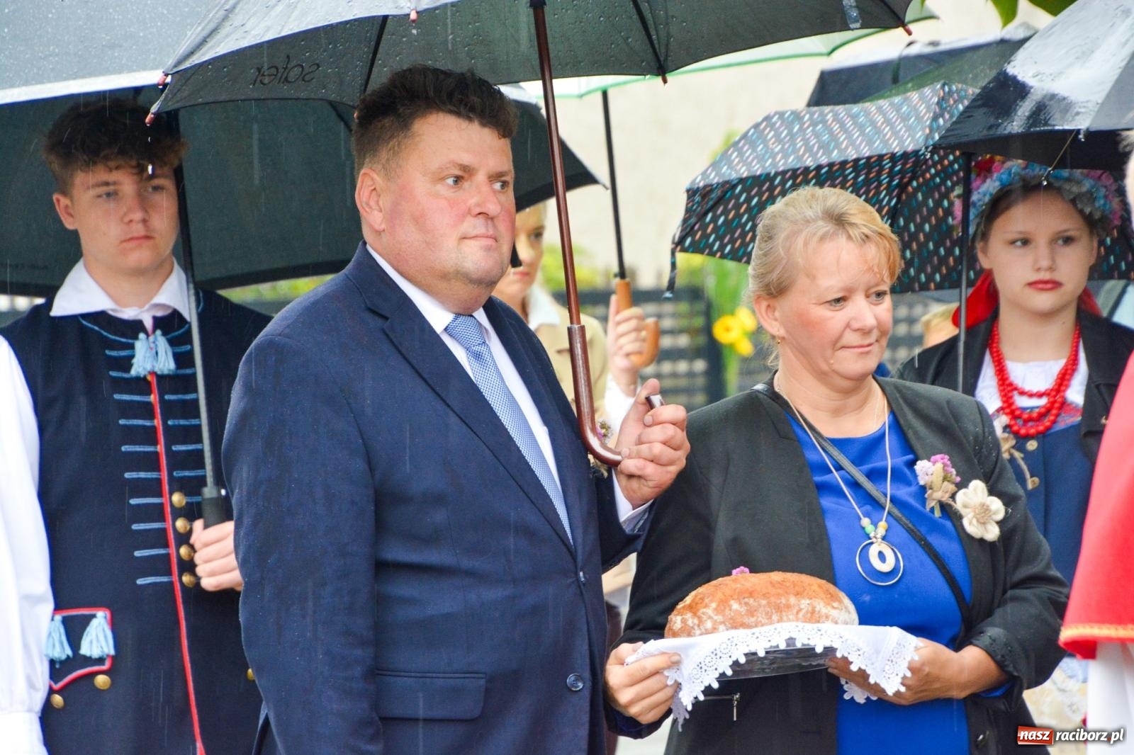 Zdjęcie w galerii na portalu naszraciborz.pl: Dożynki 2025. Tworków nie przestraszył się deszczu [FOTO i WIDEO] wiadomości z regionu