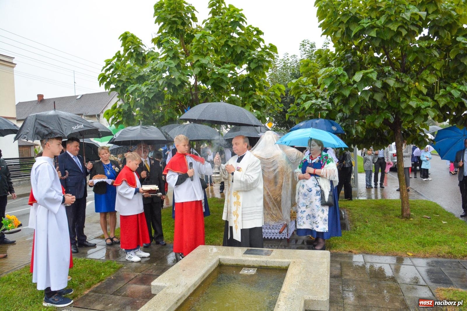 Zdjęcie w galerii na portalu naszraciborz.pl: Dożynki 2025. Tworków nie przestraszył się deszczu [FOTO i WIDEO] wiadomości z regionu