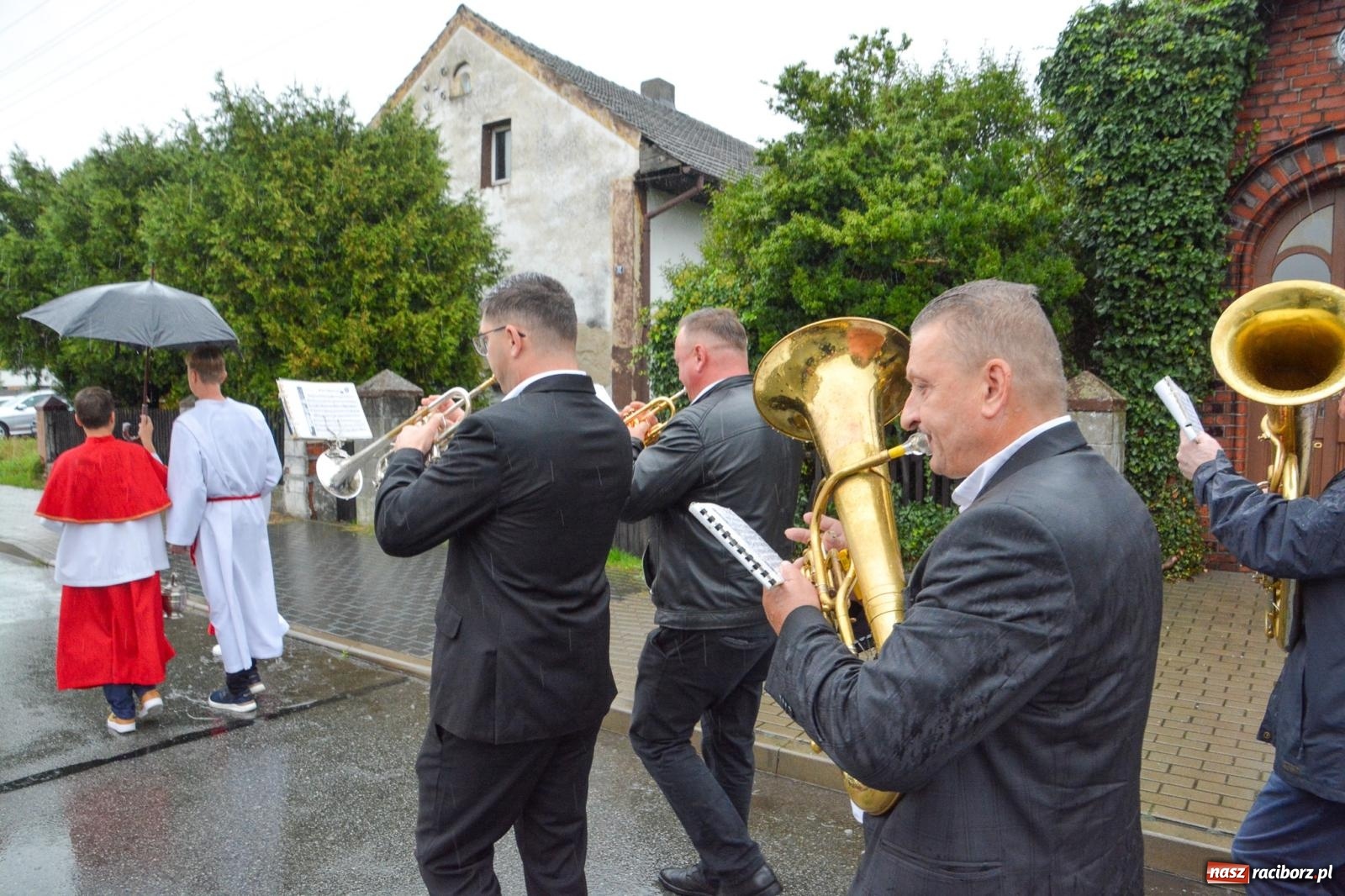 Zdjęcie w galerii na portalu naszraciborz.pl: Dożynki 2025. Tworków nie przestraszył się deszczu [FOTO i WIDEO] wiadomości z regionu