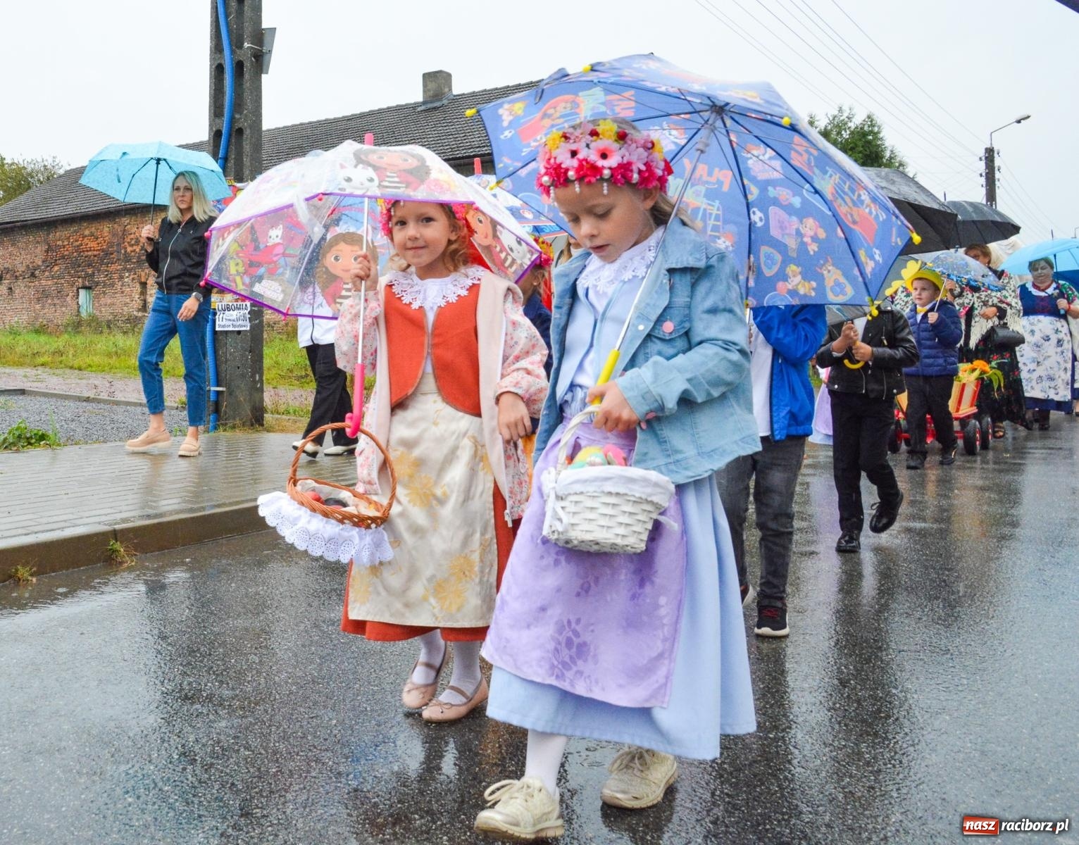 Zdjęcie w galerii na portalu naszraciborz.pl: Dożynki 2025. Tworków nie przestraszył się deszczu [FOTO i WIDEO] wiadomości z regionu