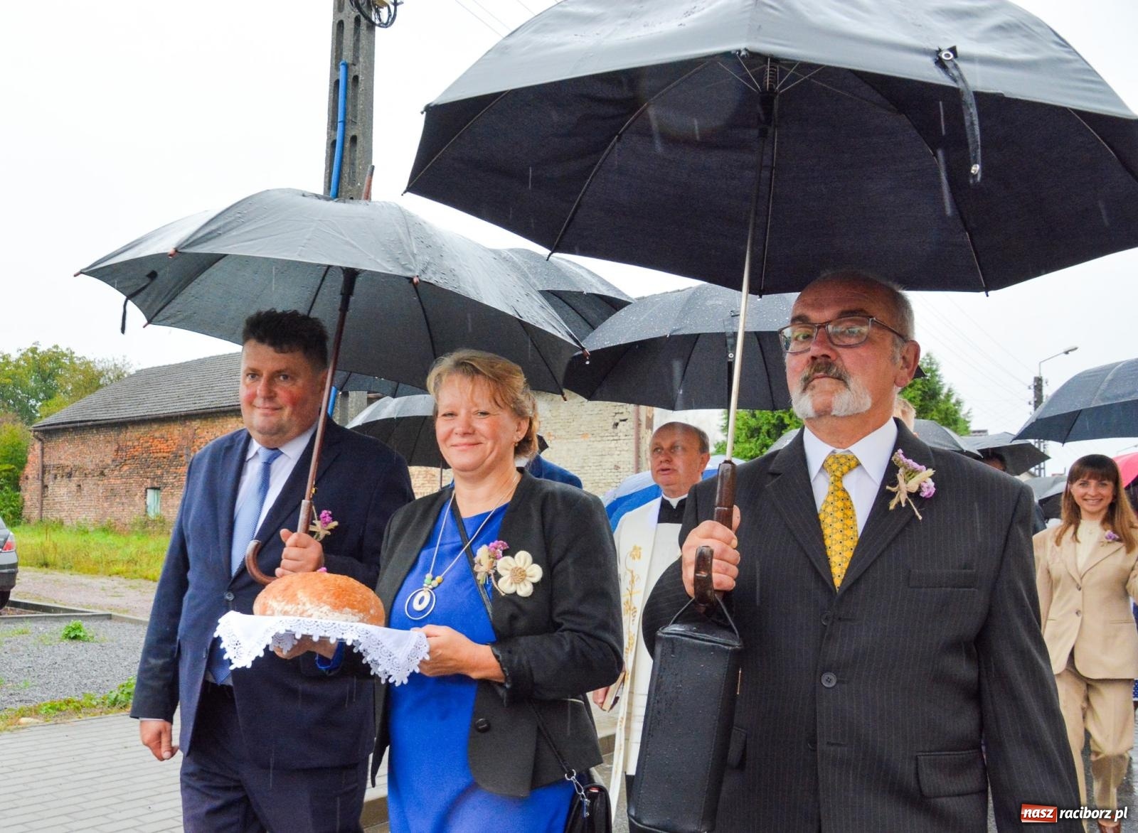 Zdjęcie w galerii na portalu naszraciborz.pl: Dożynki 2025. Tworków nie przestraszył się deszczu [FOTO i WIDEO] wiadomości z regionu