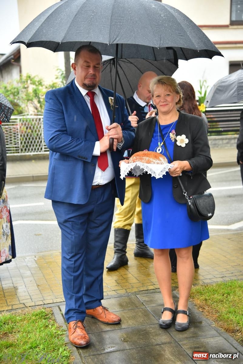 Zdjęcie w galerii na portalu naszraciborz.pl: Dożynki 2025. Tworków nie przestraszył się deszczu [FOTO i WIDEO] wiadomości z regionu