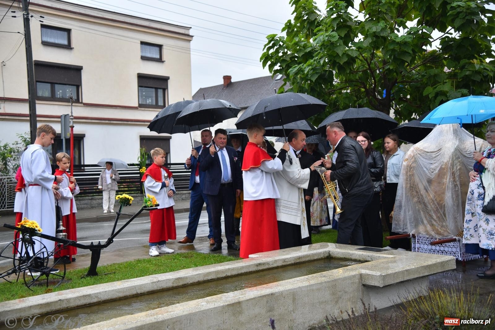 Zdjęcie w galerii na portalu naszraciborz.pl: Dożynki 2025. Tworków nie przestraszył się deszczu [FOTO i WIDEO] wiadomości z regionu