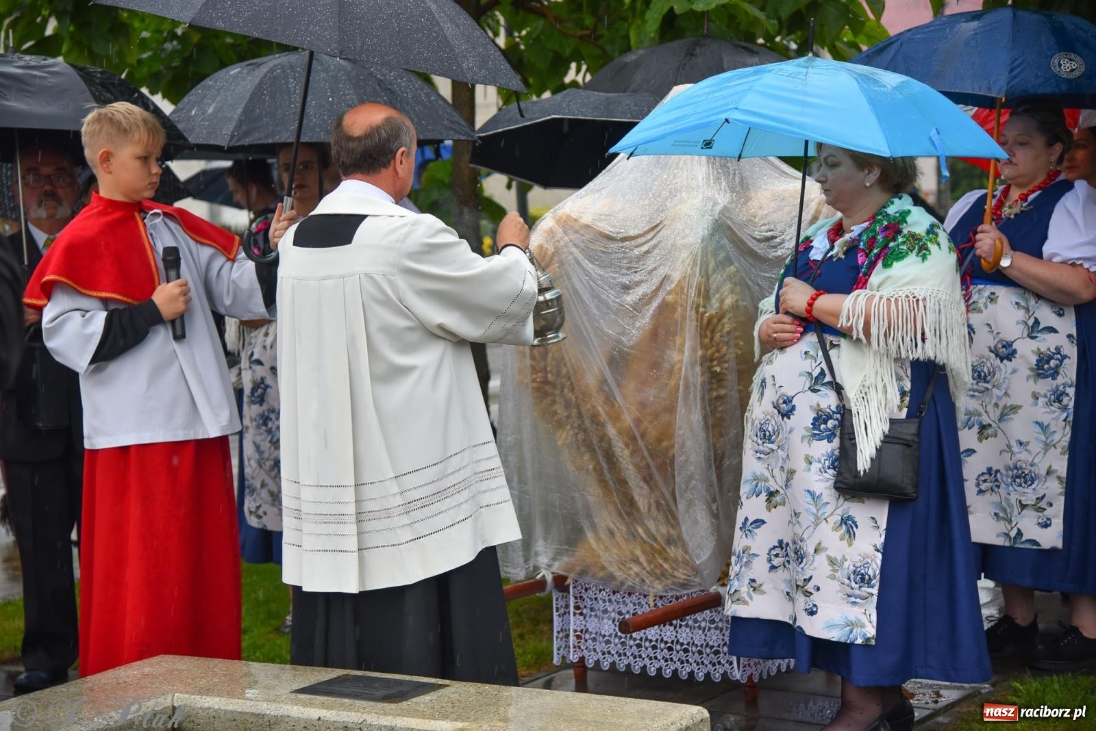 Zdjęcie w galerii na portalu naszraciborz.pl: Dożynki 2025. Tworków nie przestraszył się deszczu [FOTO i WIDEO] wiadomości z regionu