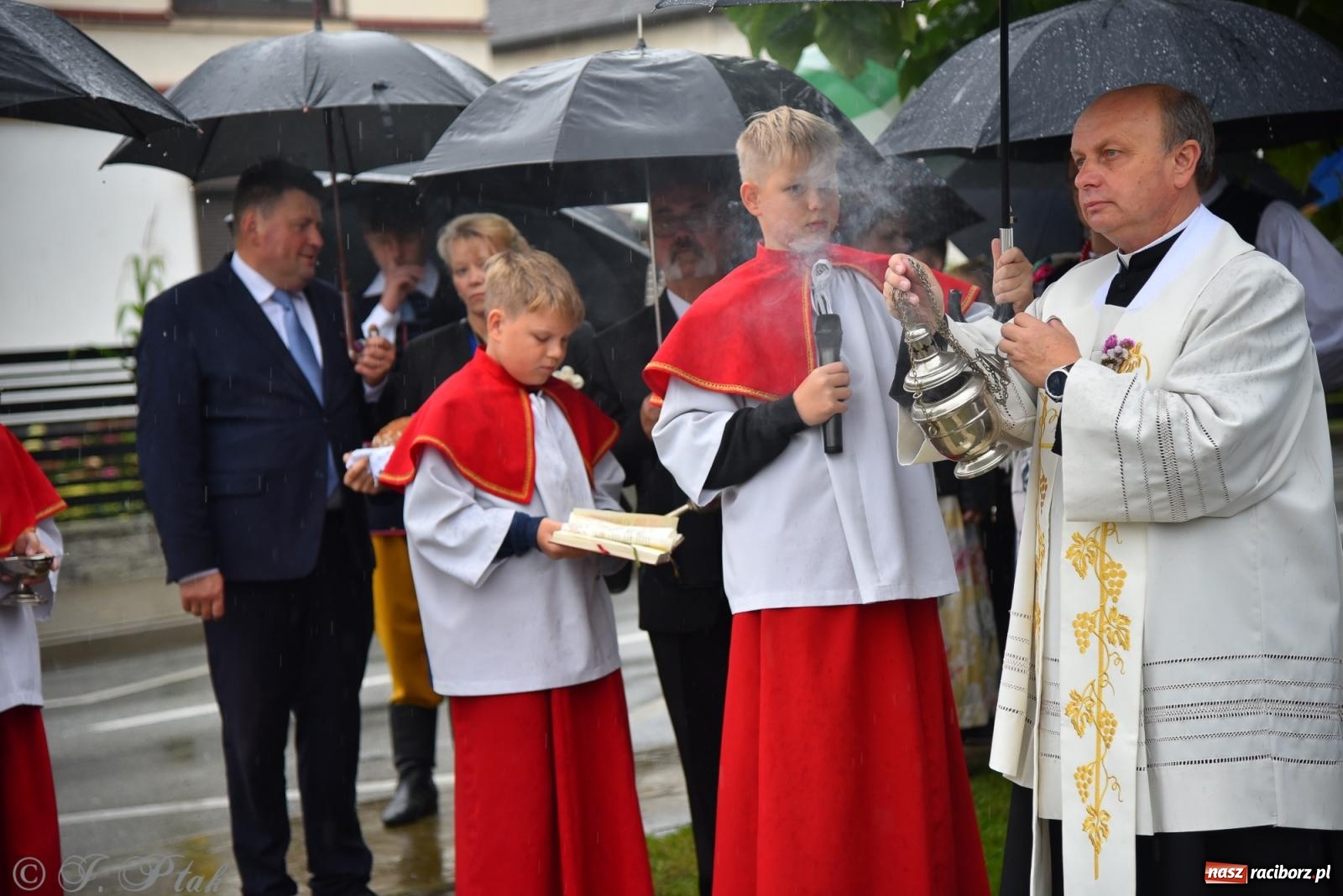 Zdjęcie w galerii na portalu naszraciborz.pl: Dożynki 2025. Tworków nie przestraszył się deszczu [FOTO i WIDEO] wiadomości z regionu
