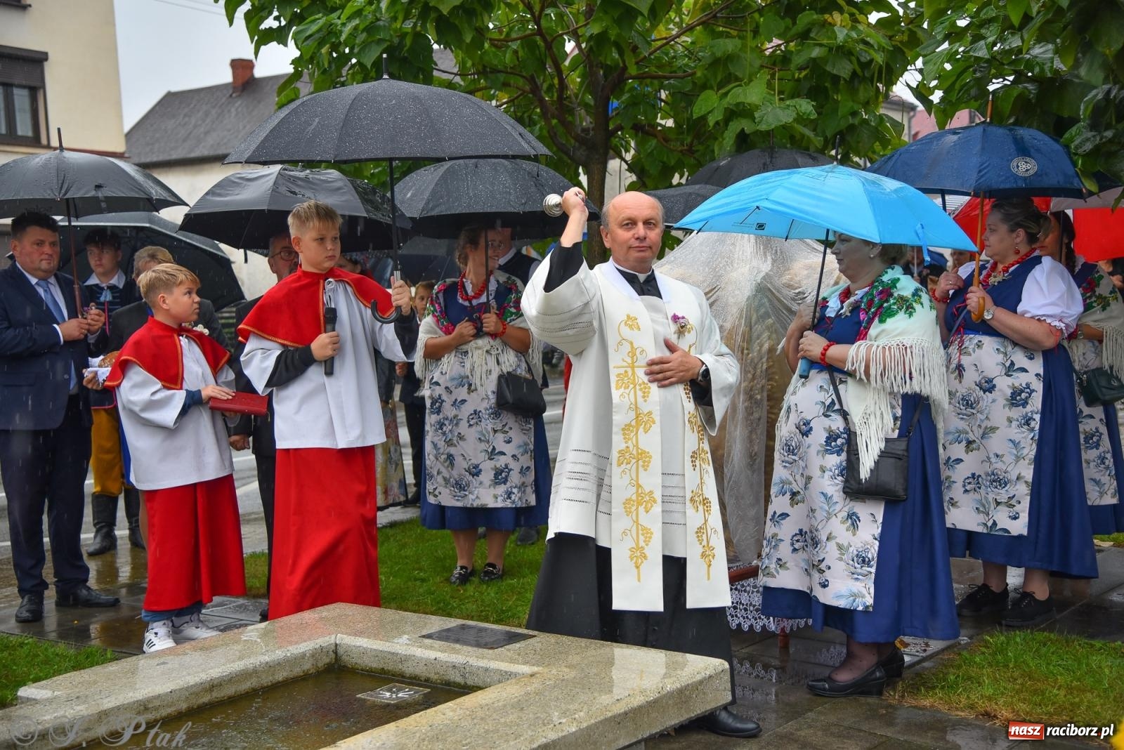 Zdjęcie w galerii na portalu naszraciborz.pl: Dożynki 2025. Tworków nie przestraszył się deszczu [FOTO i WIDEO] wiadomości z regionu