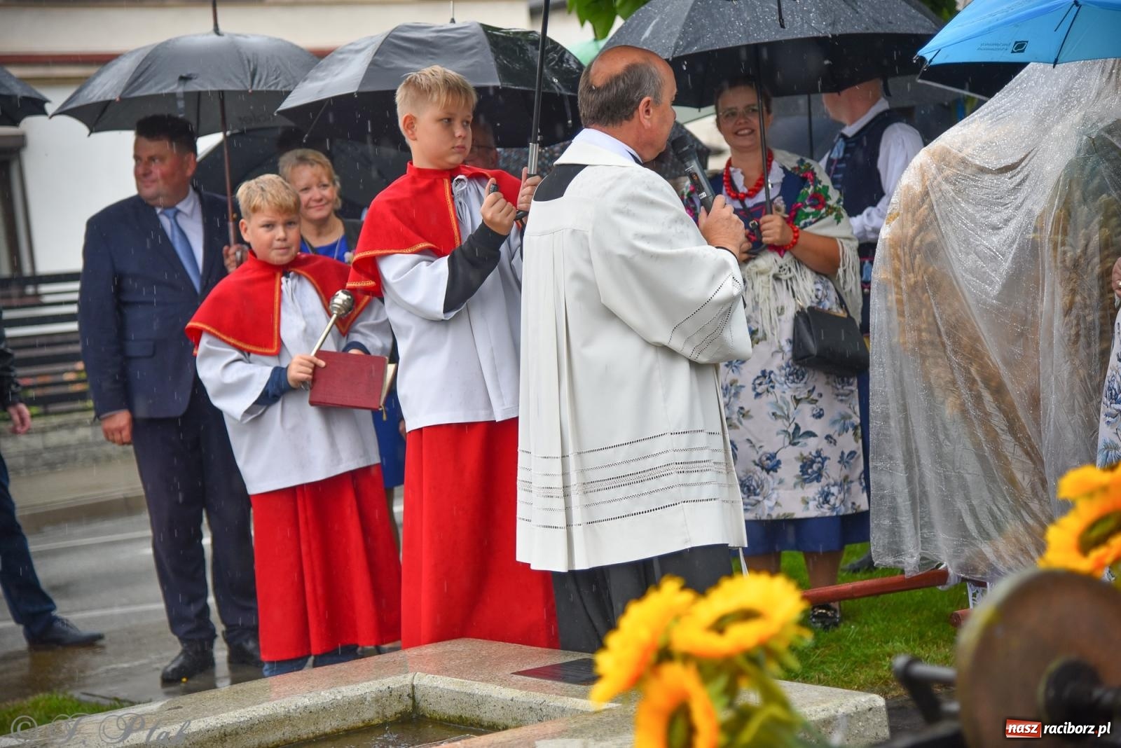 Zdjęcie w galerii na portalu naszraciborz.pl: Dożynki 2025. Tworków nie przestraszył się deszczu [FOTO i WIDEO] wiadomości z regionu