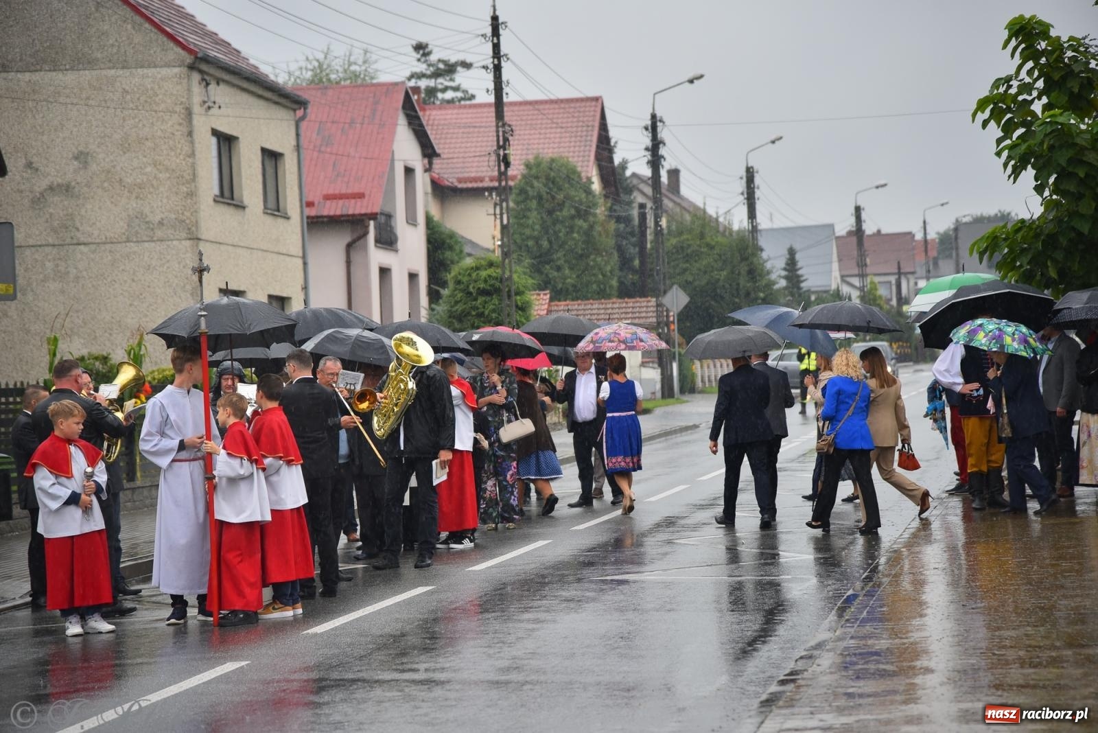 Zdjęcie w galerii na portalu naszraciborz.pl: Dożynki 2025. Tworków nie przestraszył się deszczu [FOTO i WIDEO] wiadomości z regionu