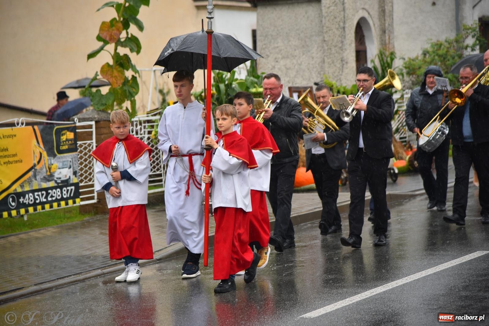 Zdjęcie w galerii na portalu naszraciborz.pl: Dożynki 2025. Tworków nie przestraszył się deszczu [FOTO i WIDEO] wiadomości z regionu