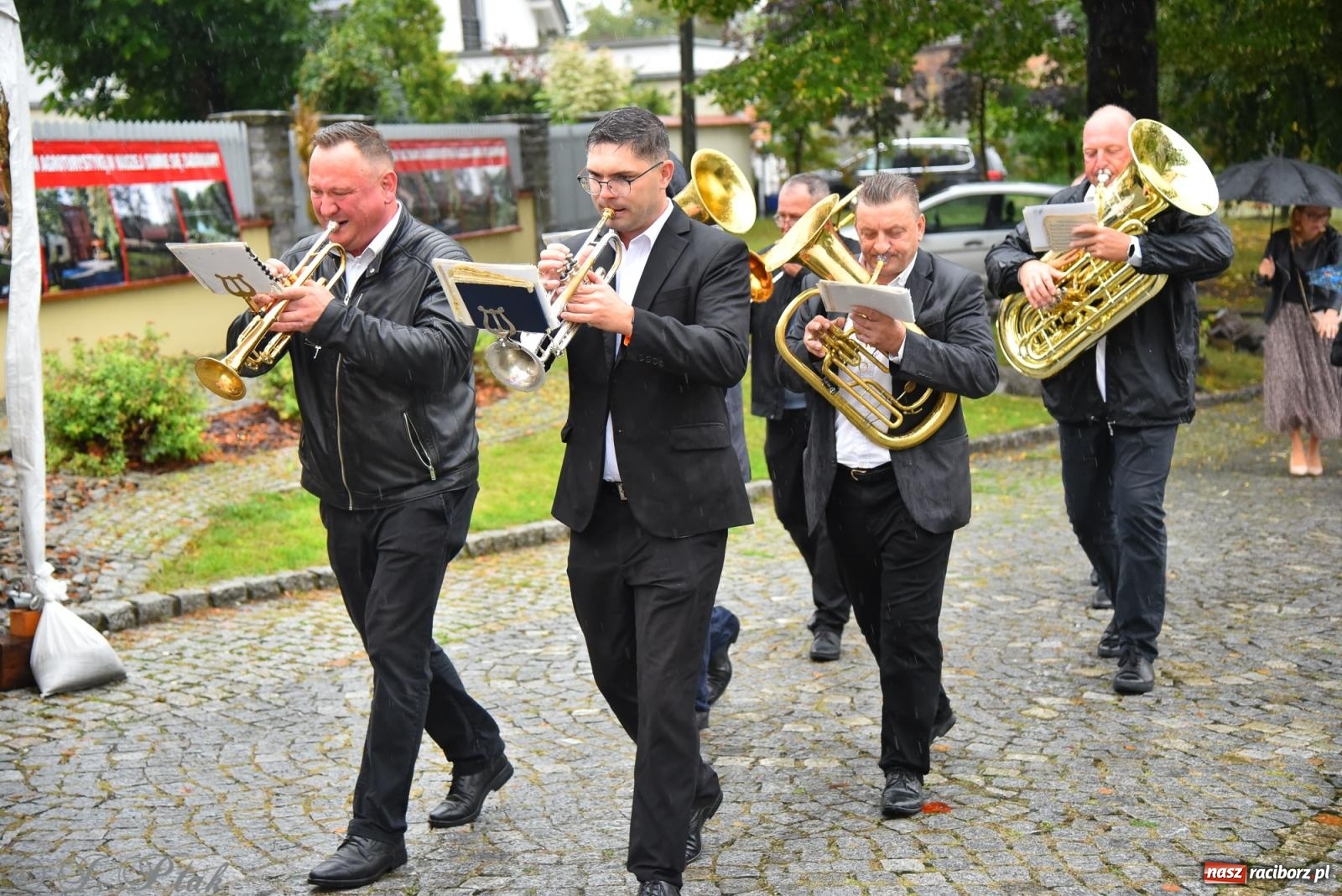 Zdjęcie w galerii na portalu naszraciborz.pl: Dożynki 2025. Tworków nie przestraszył się deszczu [FOTO i WIDEO] wiadomości z regionu