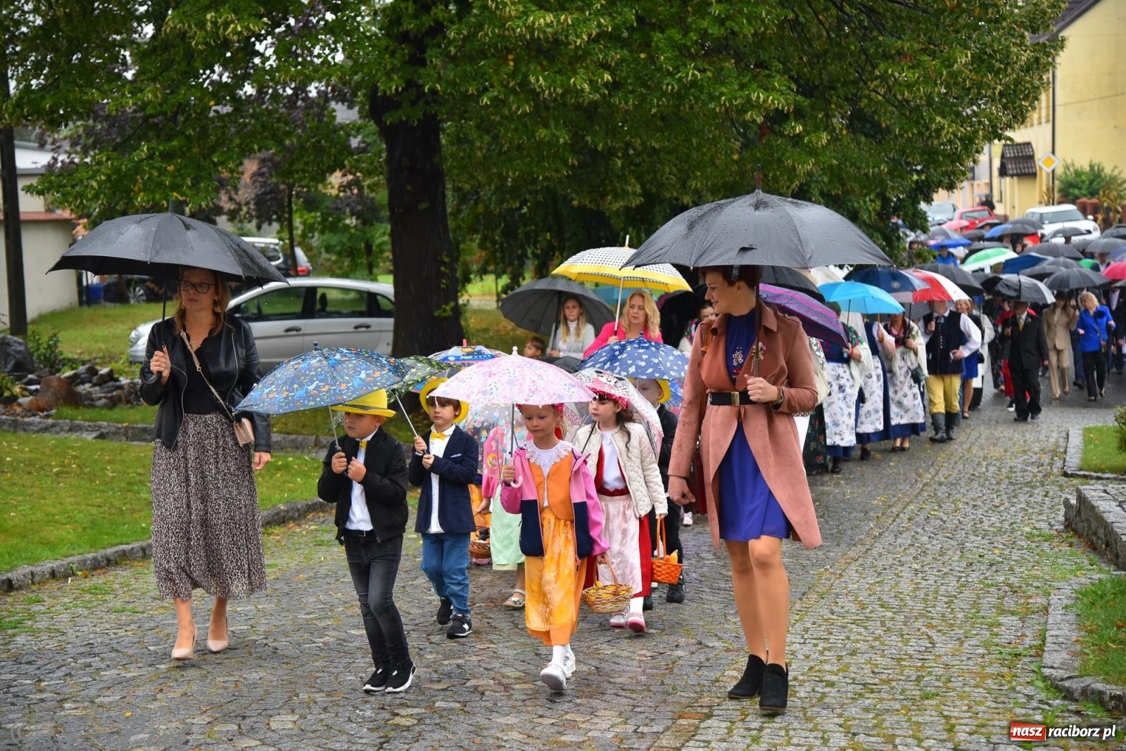 Zdjęcie w galerii na portalu naszraciborz.pl: Dożynki 2025. Tworków nie przestraszył się deszczu [FOTO i WIDEO] wiadomości z regionu