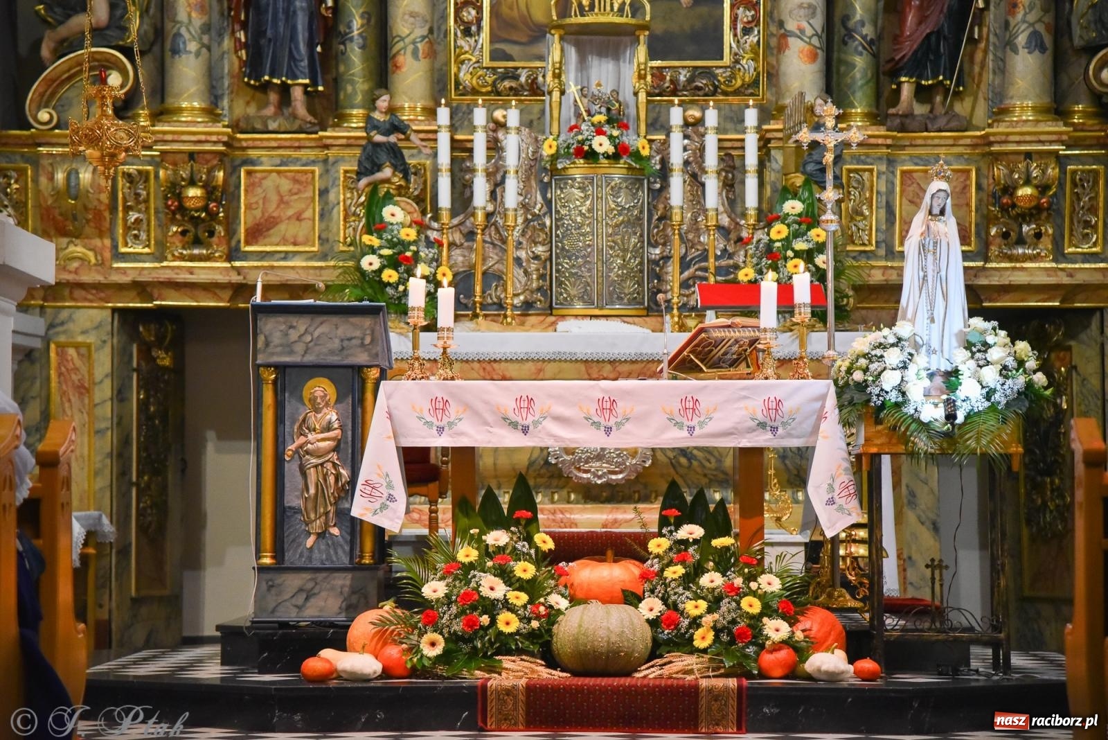 Zdjęcie w galerii na portalu naszraciborz.pl: Dożynki 2025. Tworków nie przestraszył się deszczu [FOTO i WIDEO] wiadomości z regionu