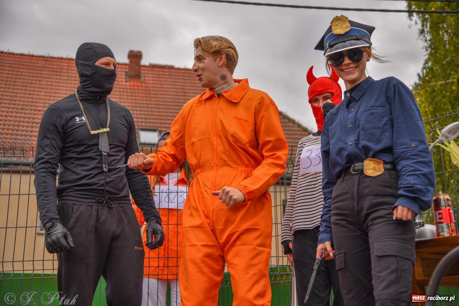 Zdjęcie w galerii na portalu naszraciborz.pl: Samborowice na bursztynowym szlaku. Dożynki 2025 pełne humoru i tradycji [FOTO i WIDEO] wiadomości z regionu