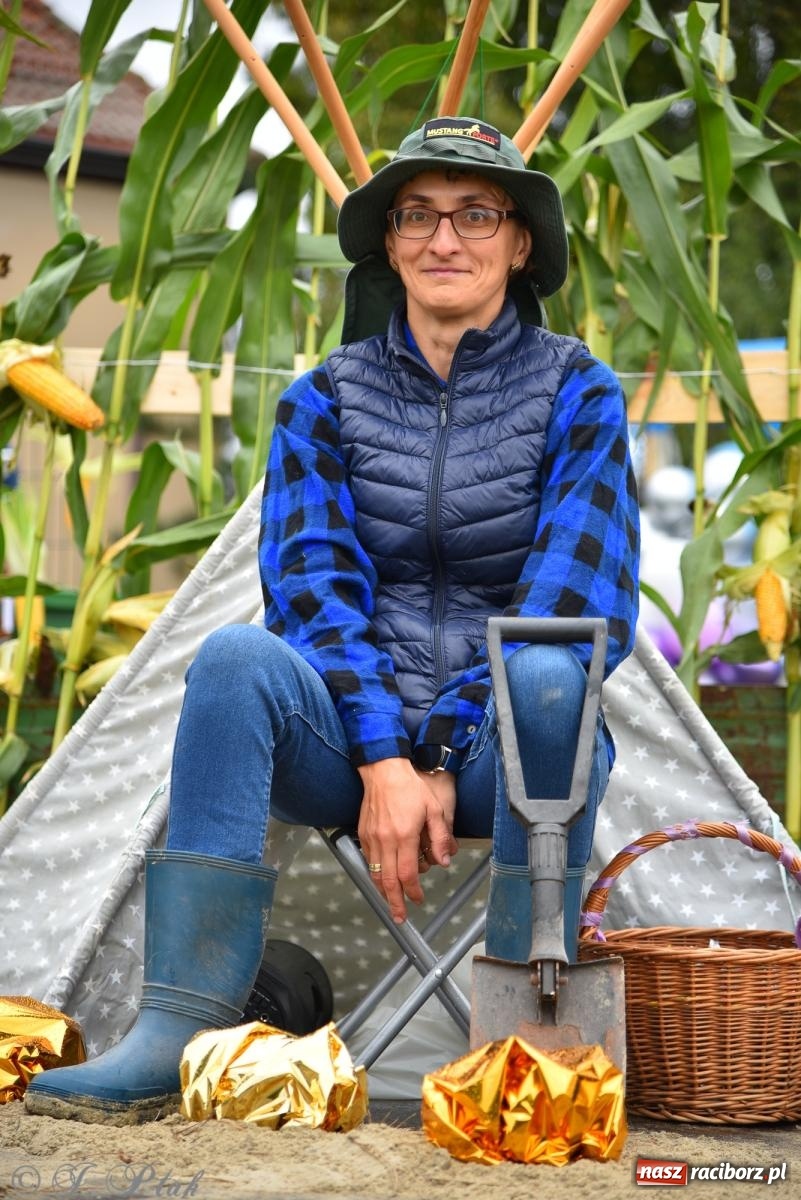 Zdjęcie w galerii na portalu naszraciborz.pl: Samborowice na bursztynowym szlaku. Dożynki 2025 pełne humoru i tradycji [FOTO i WIDEO] wiadomości z regionu